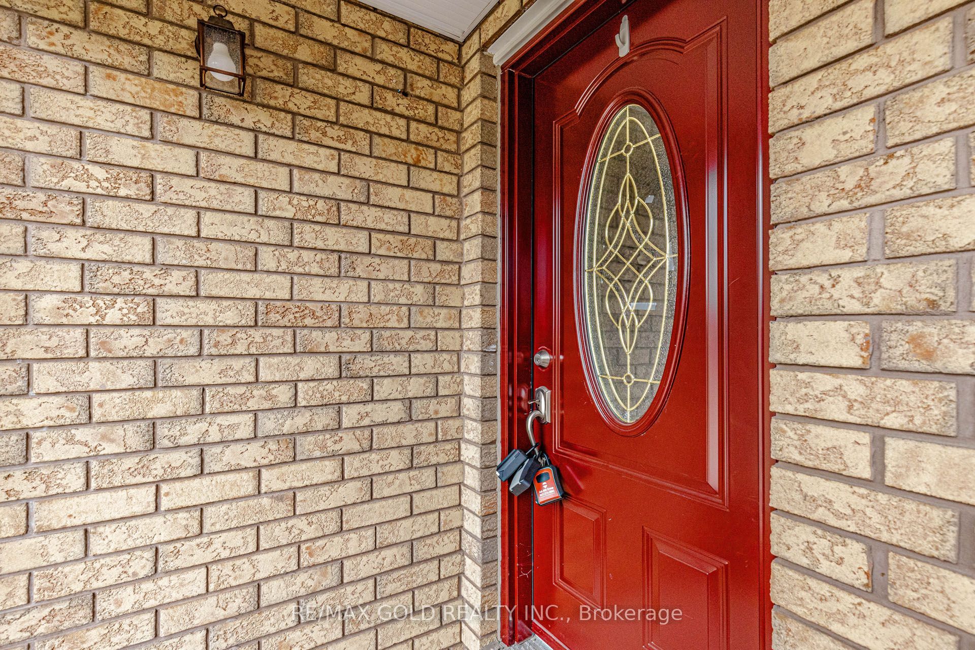 97 Hinchley Wood Grove