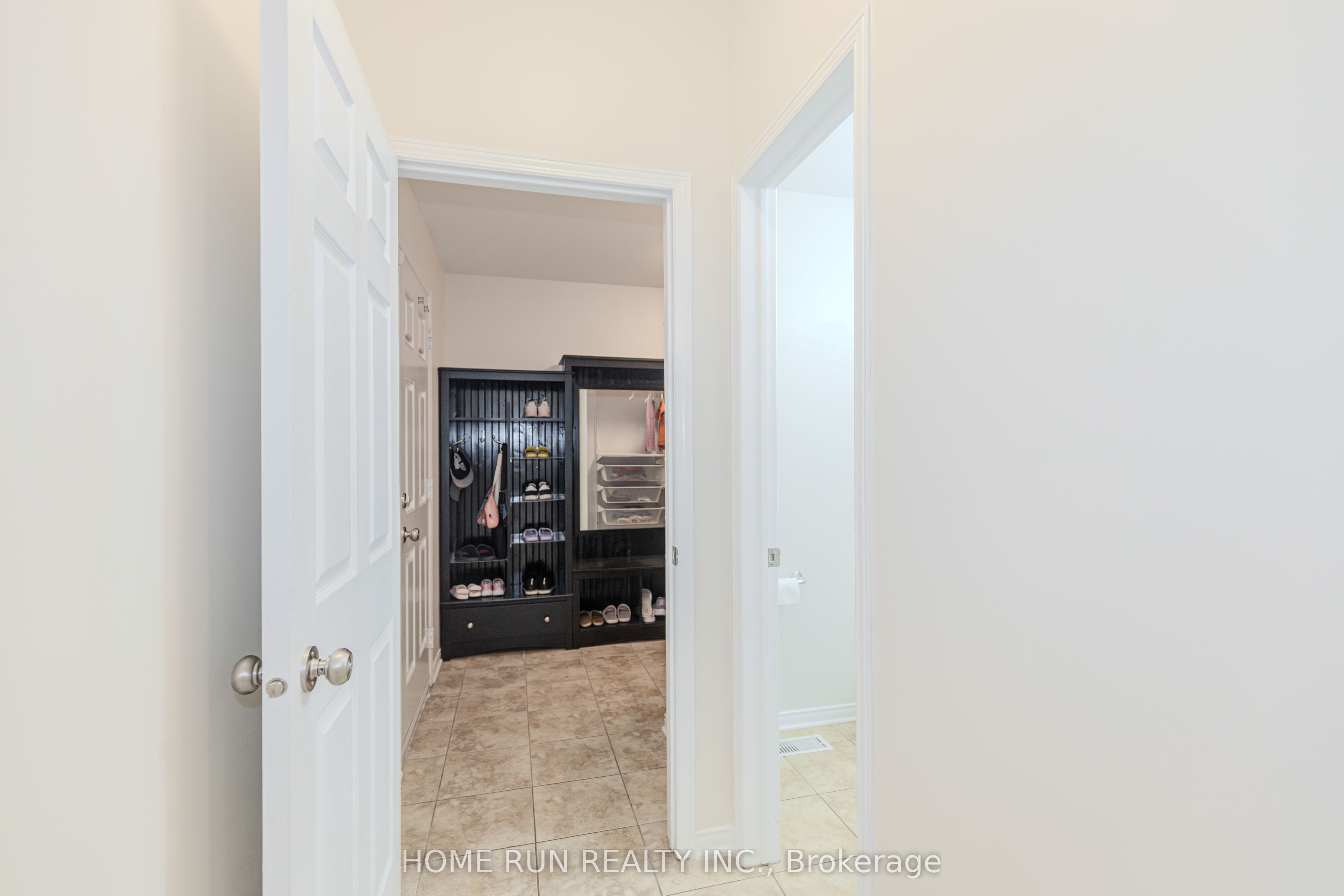 538 Ravendale Way