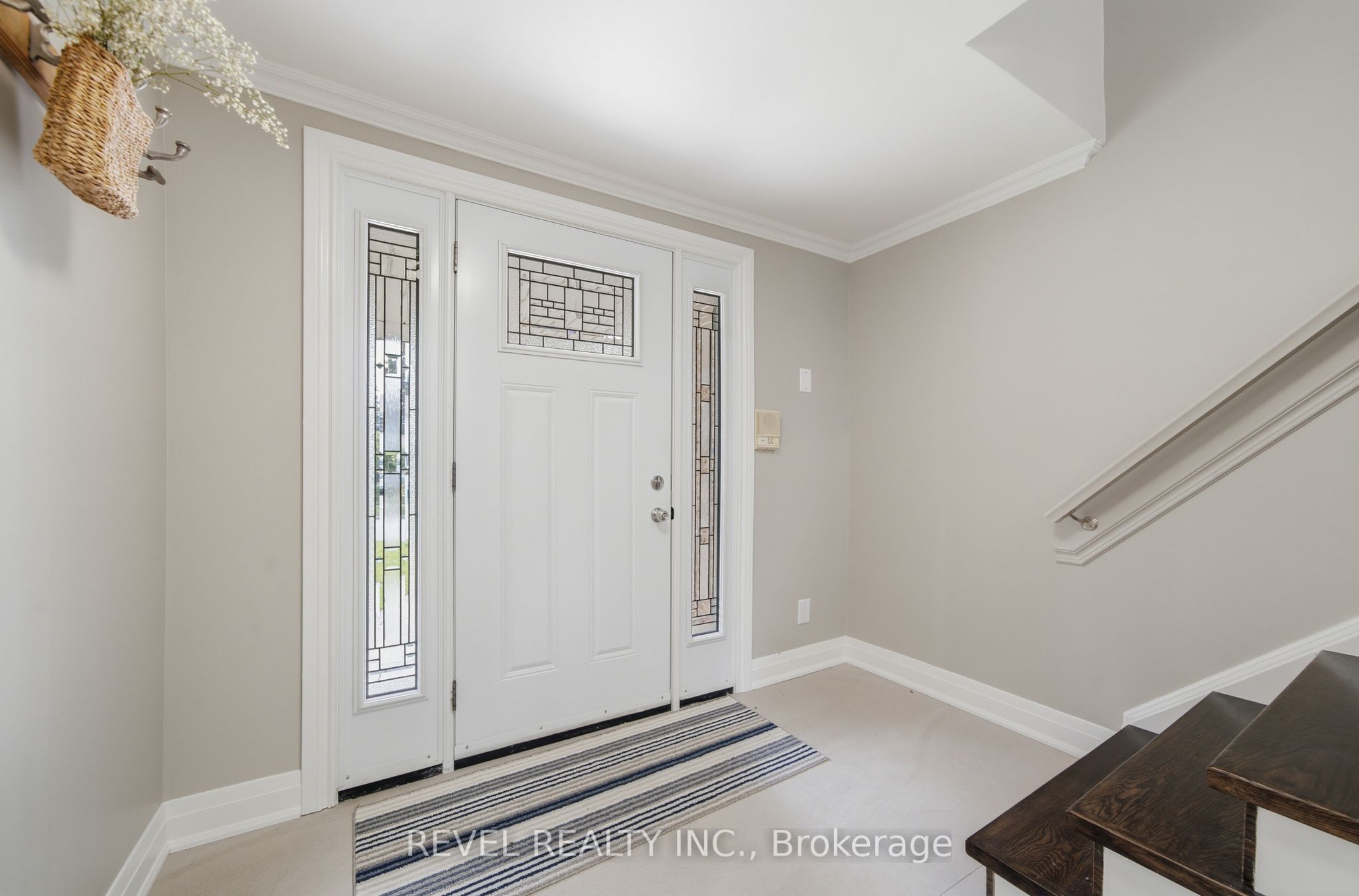 96 Bolland Crescent