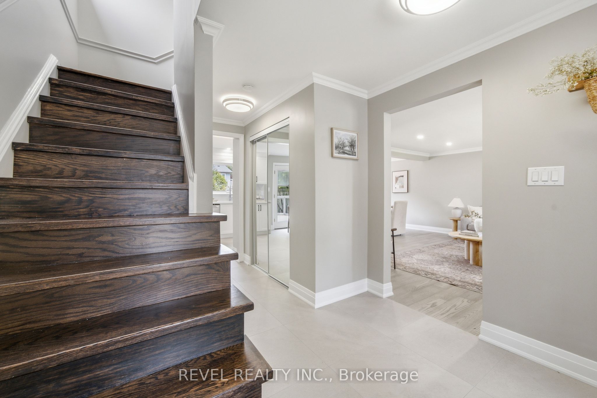 96 Bolland Crescent