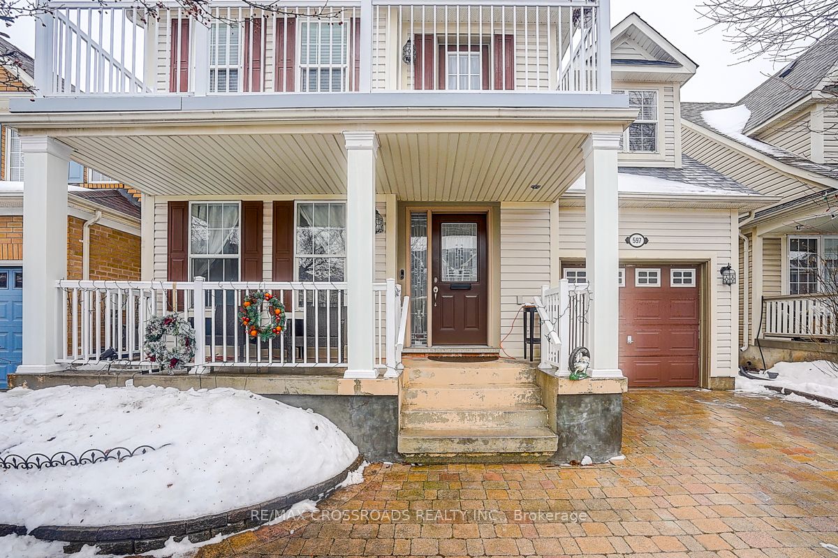 597 Caverhill Crescent