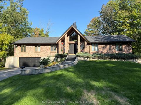 103 Sibbald Crescent Georgina ON L0E 1R0