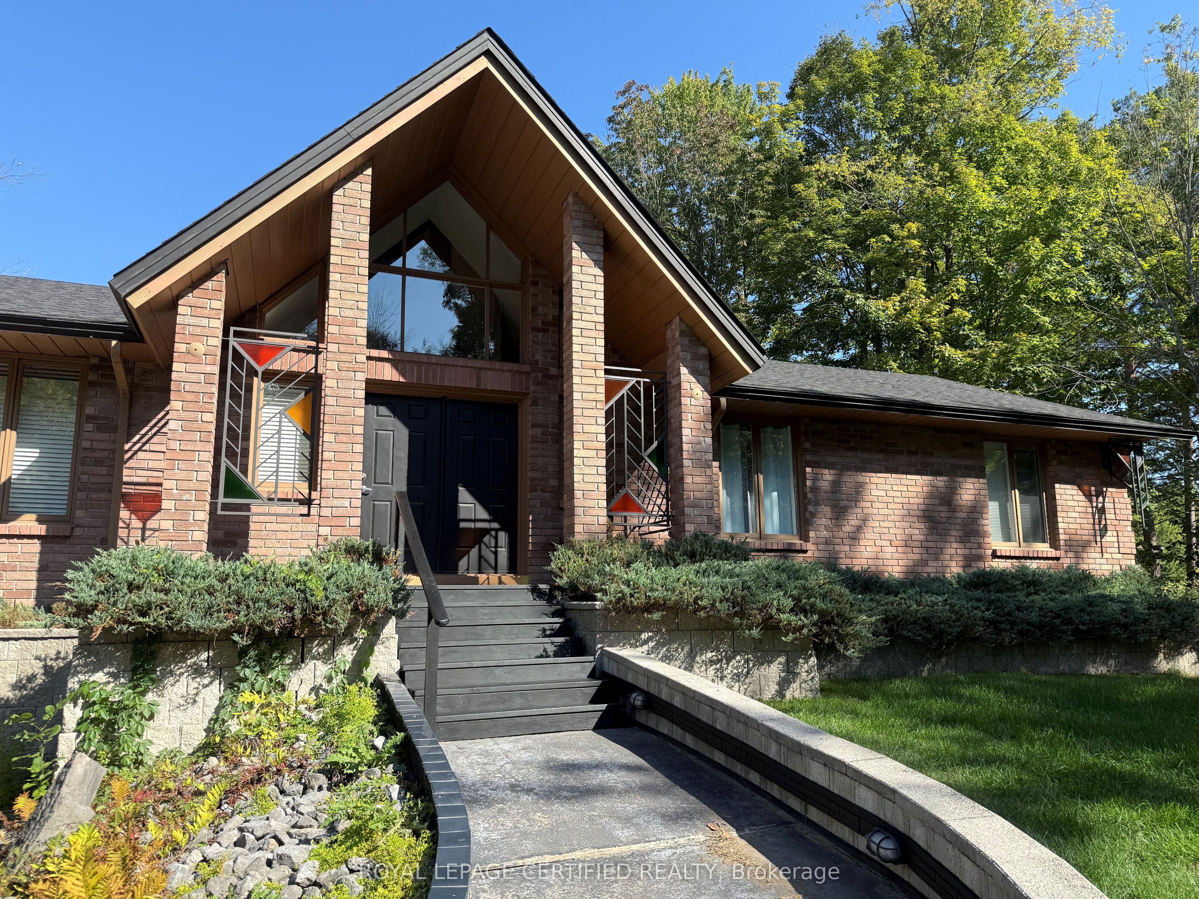 103 Sibbald Crescent