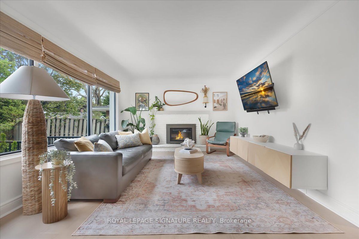 17 Highland Crescent