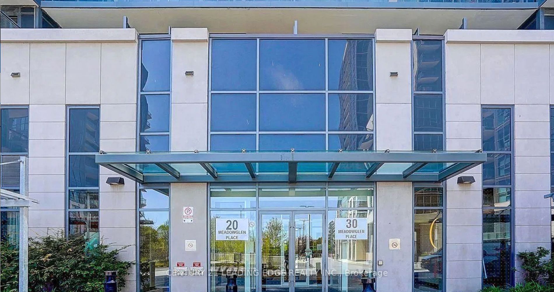 30 Meadowglen Place 711