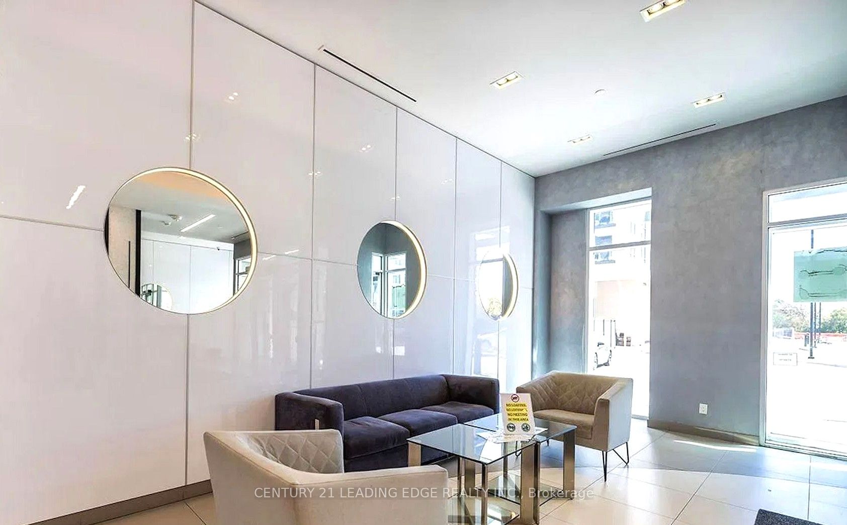 30 Meadowglen Place 711