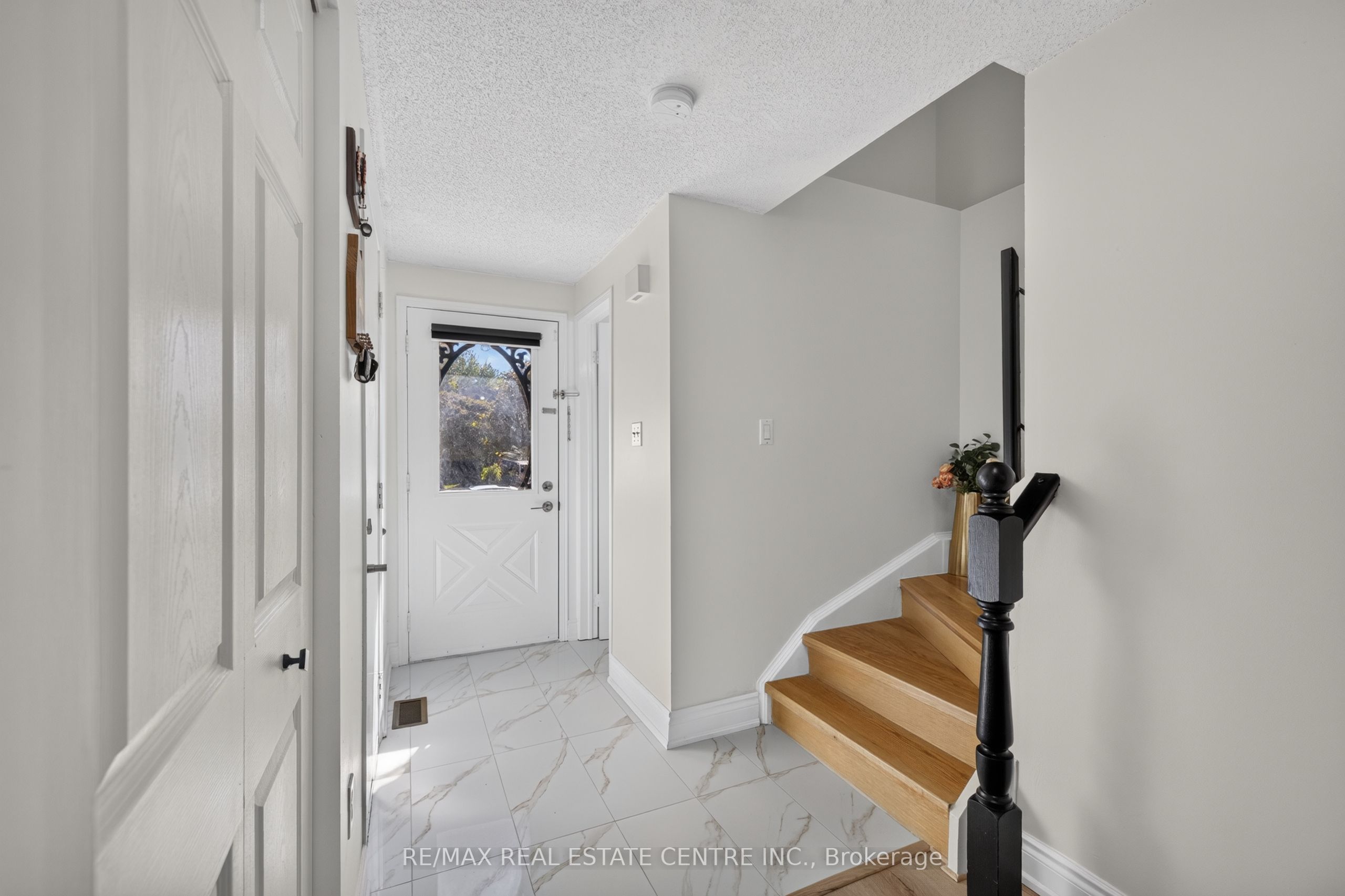 122 Moss Place