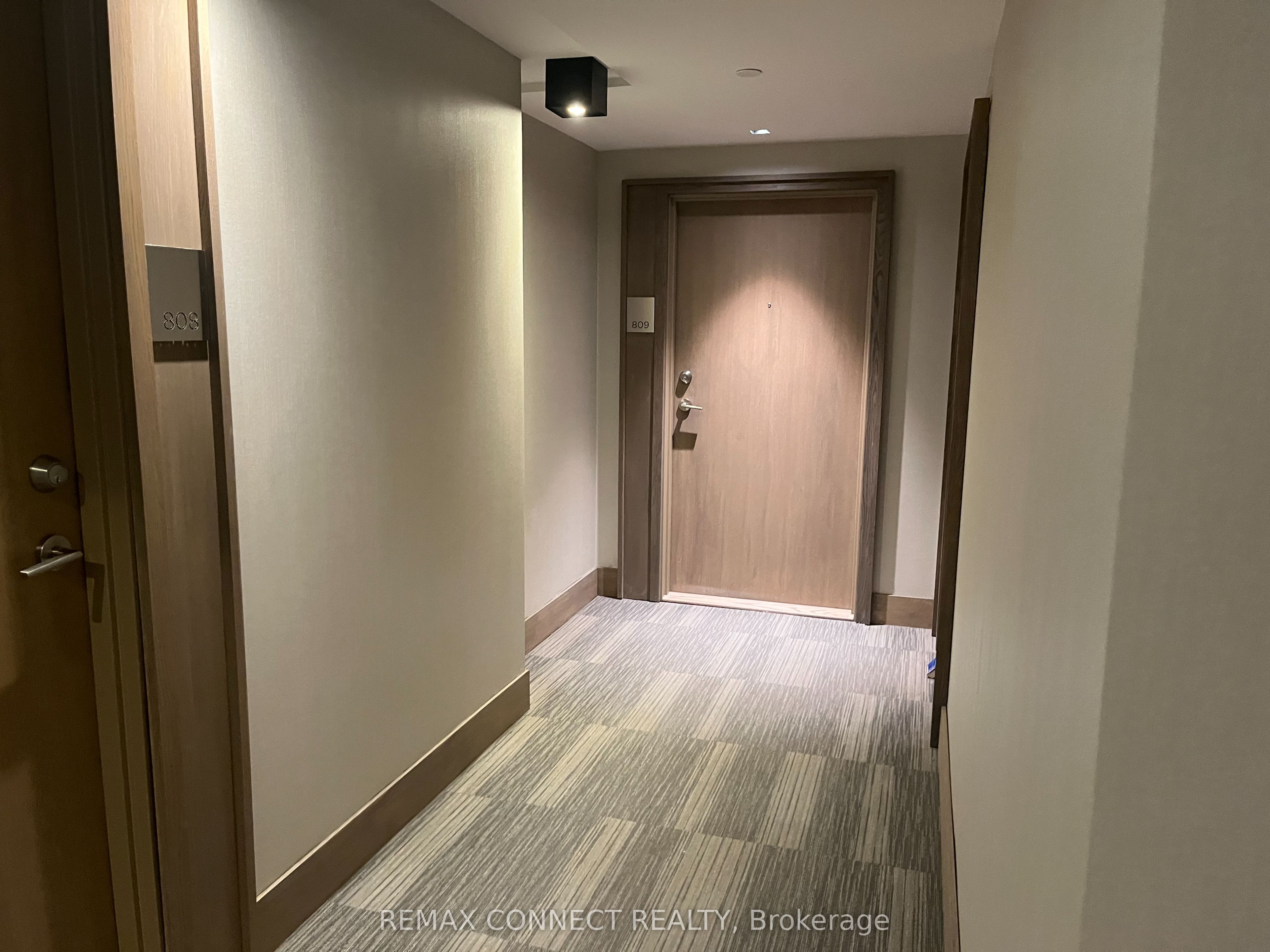 1255 Bayly Street 809