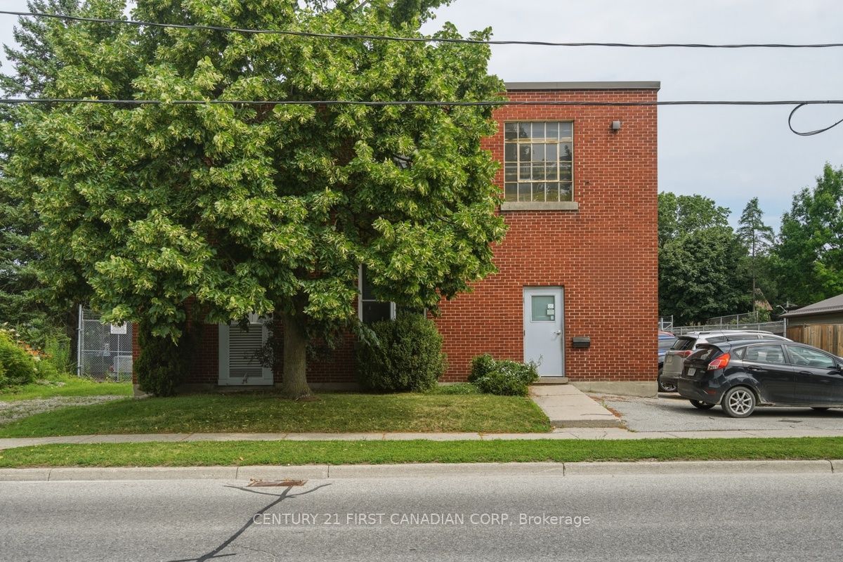 745 Hounsfield Street