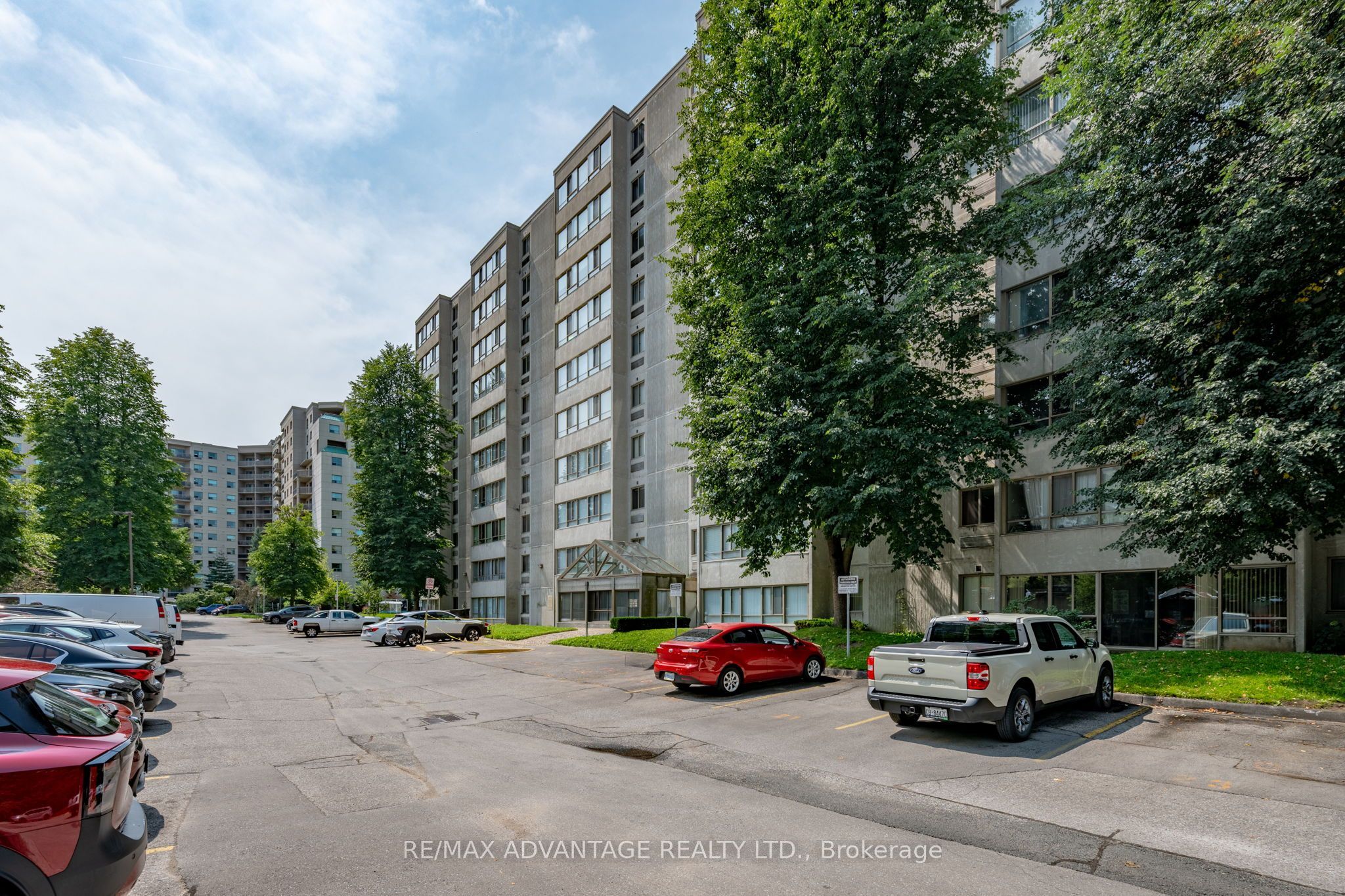 570 Proudfoot Lane 708