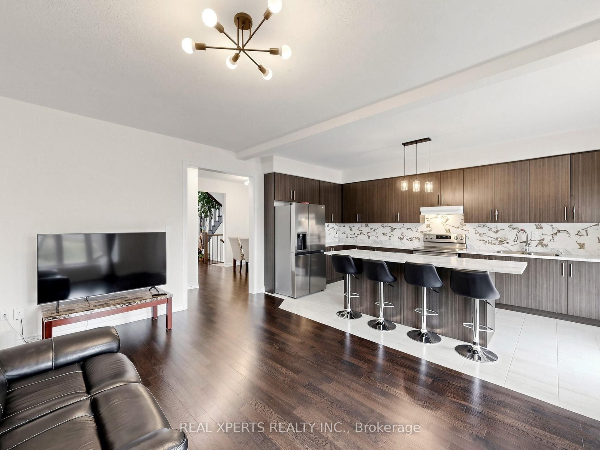 1129 Cameo Street