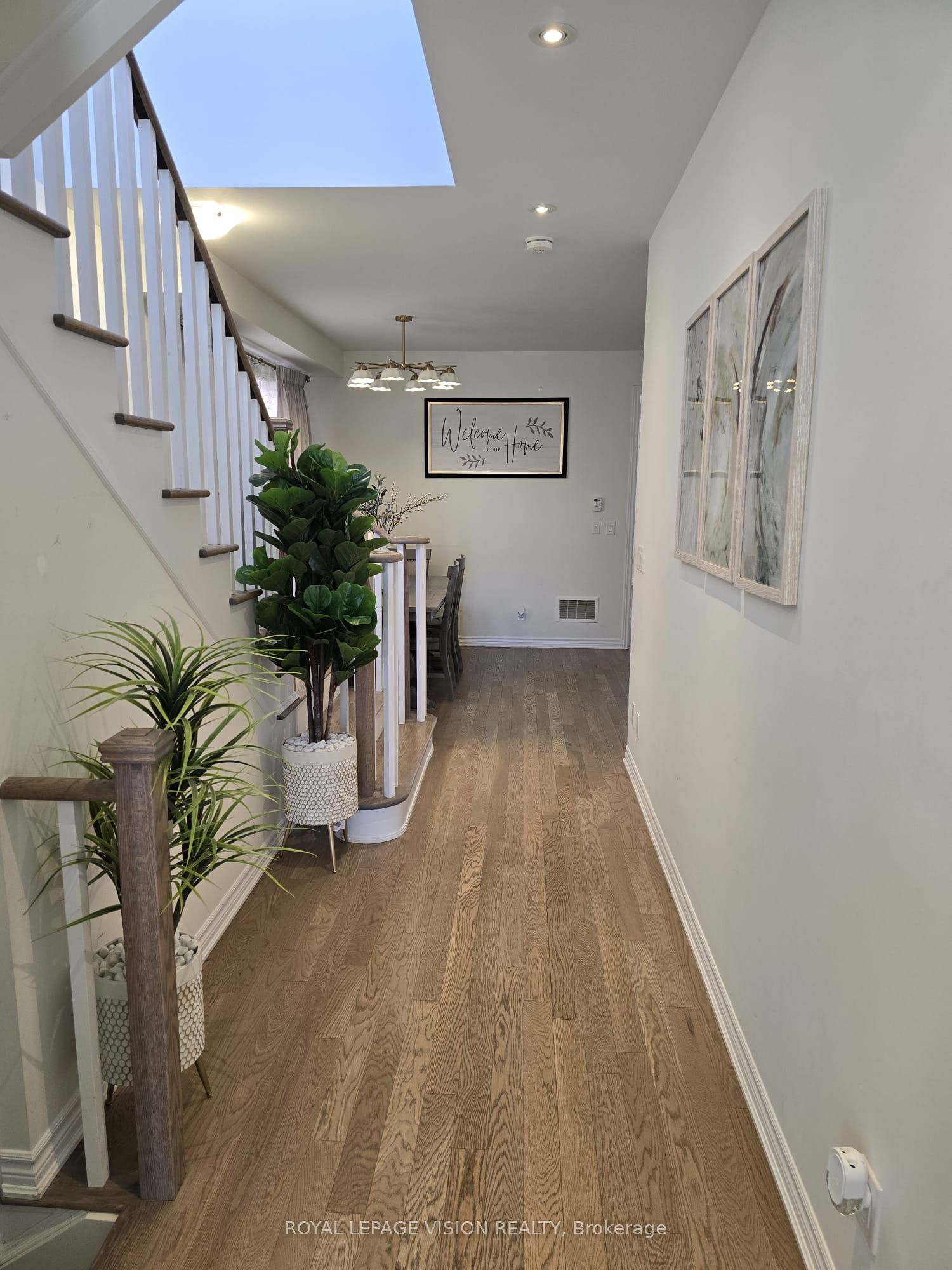 33 Bremner Street