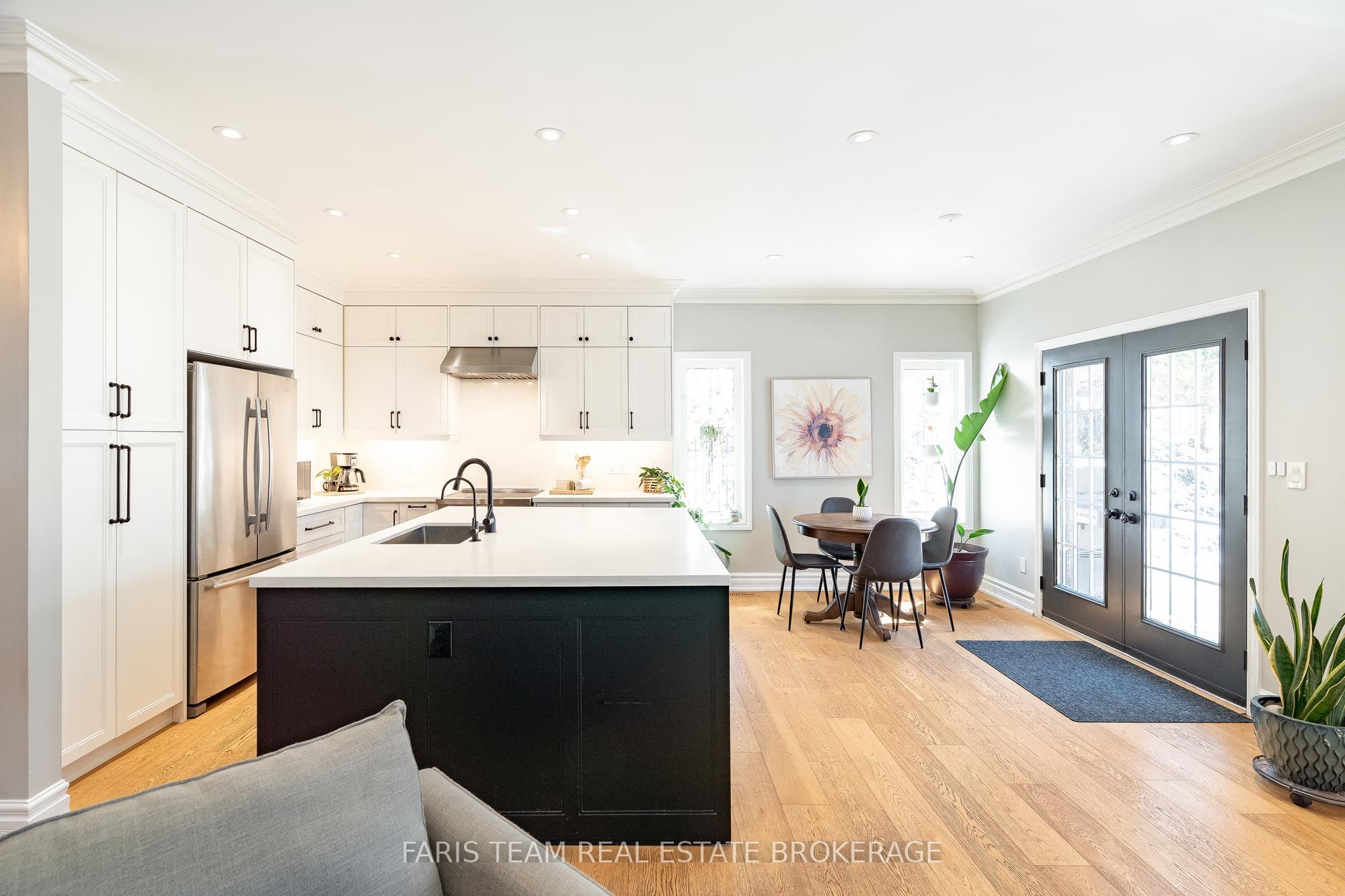 1986 Forest Valley Drive