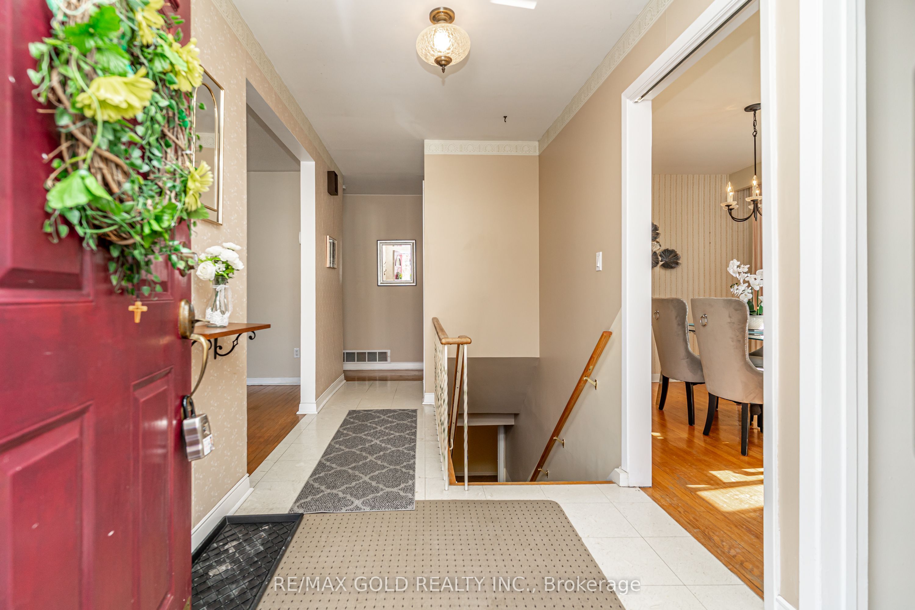 11 Edgebrook Crescent