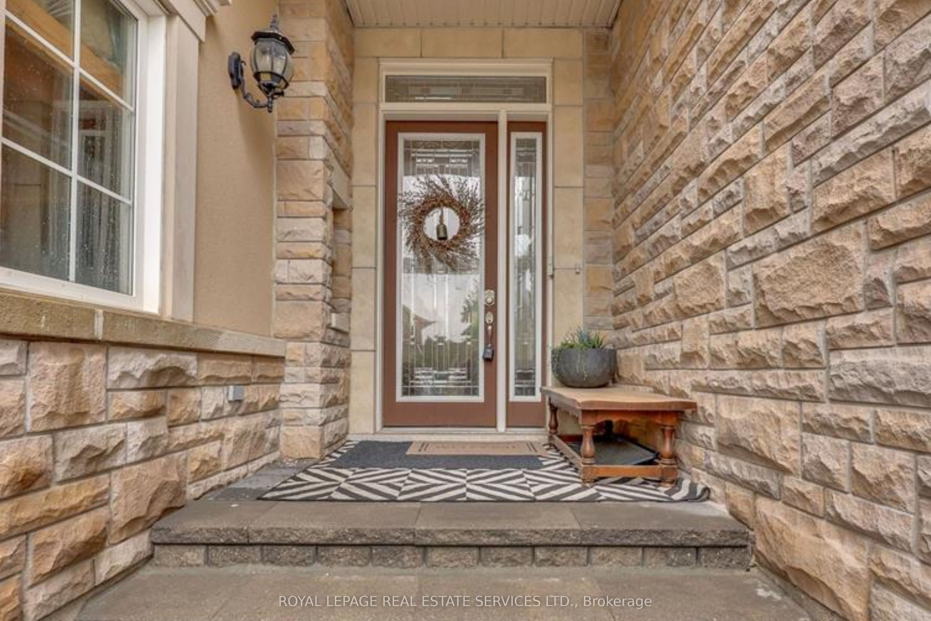 485 Pringle Avenue 25