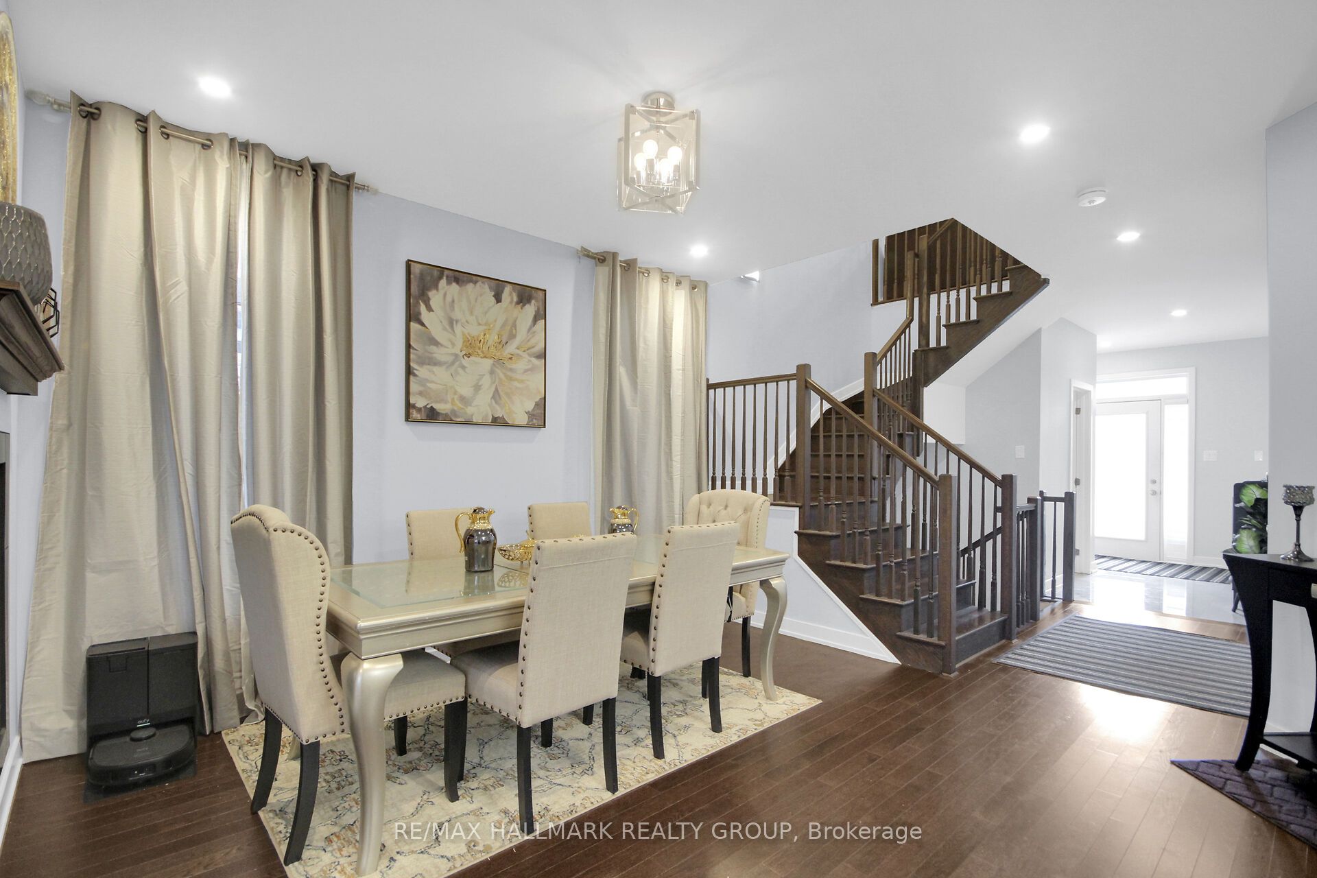 568 Bobolink Ridge