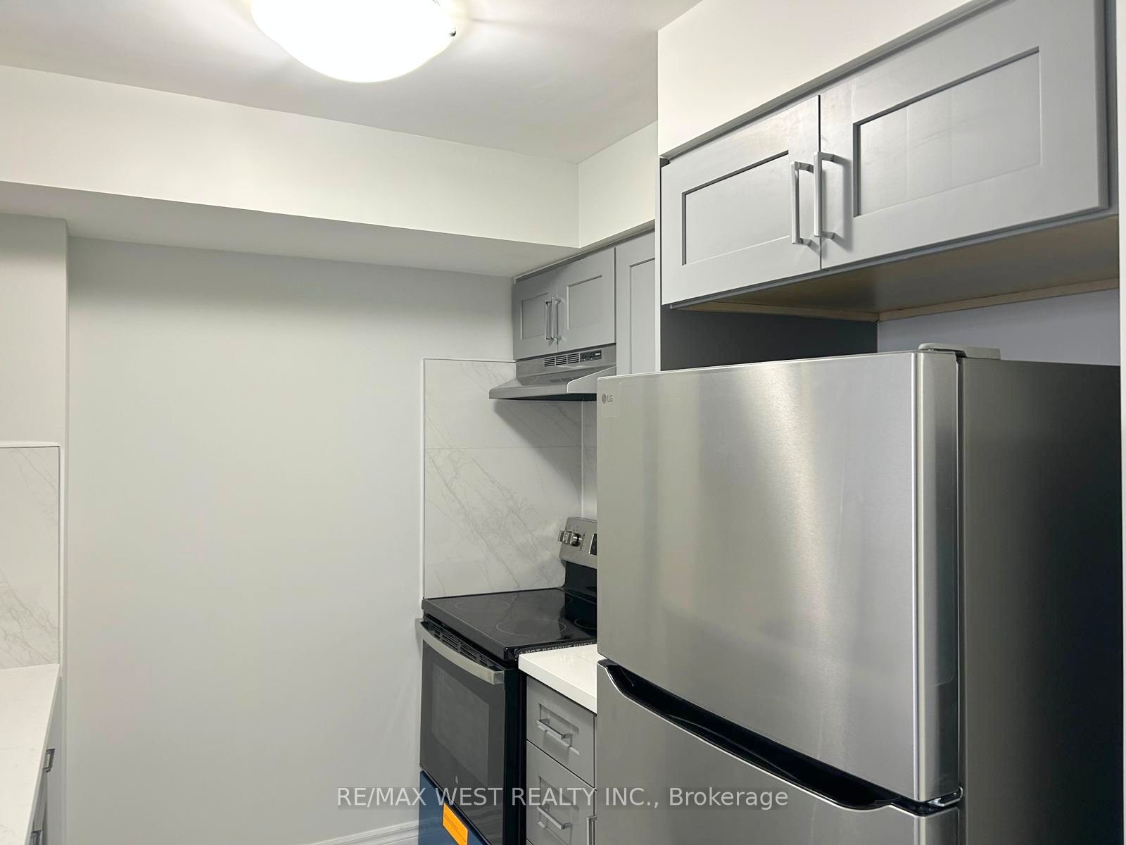 700 Humberwood Boulevard 529