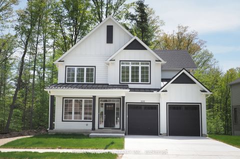 220 JEFFREY Place Kitchener ON N2C 2T7