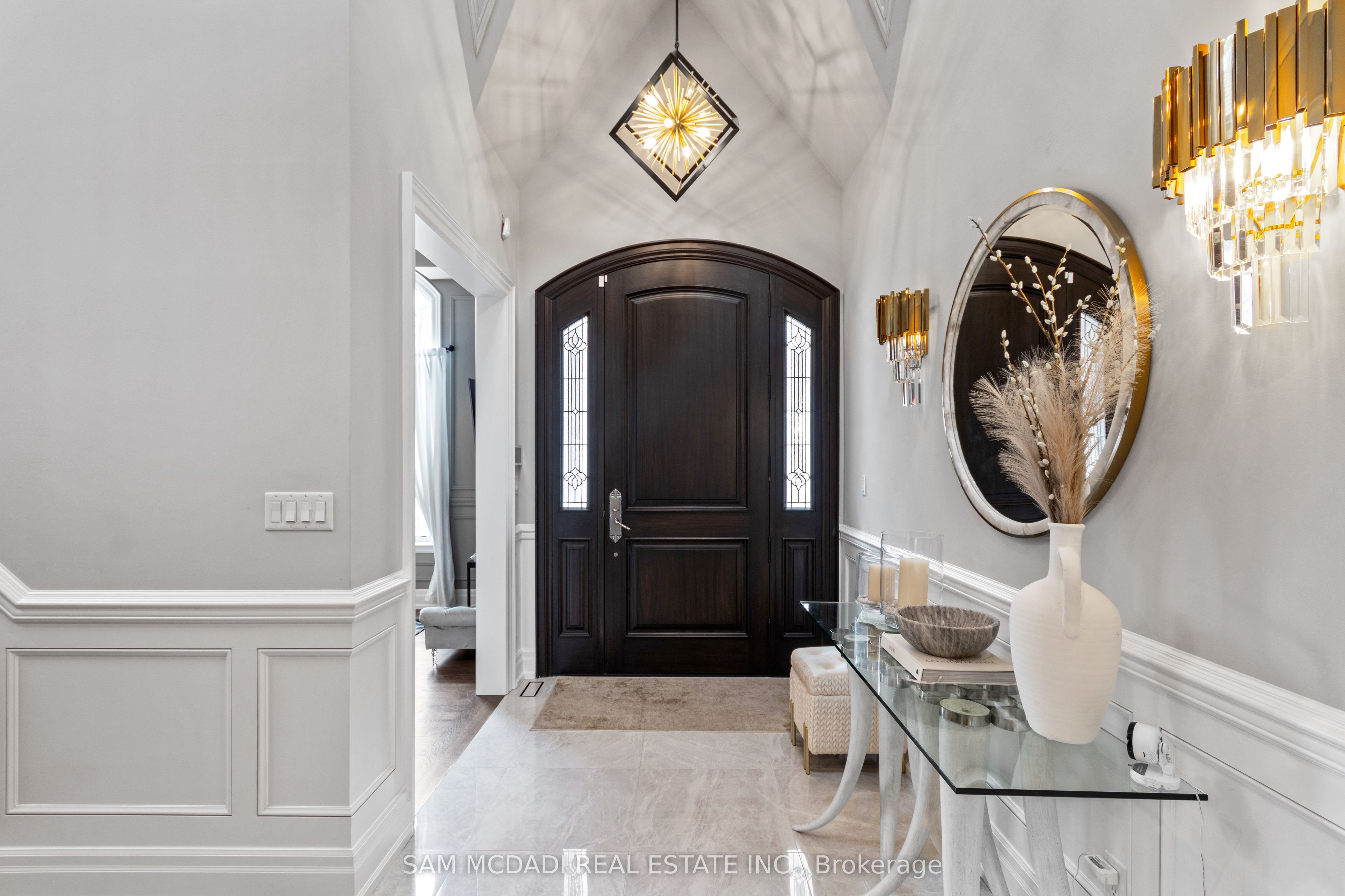 1285 Minnewaska Trail