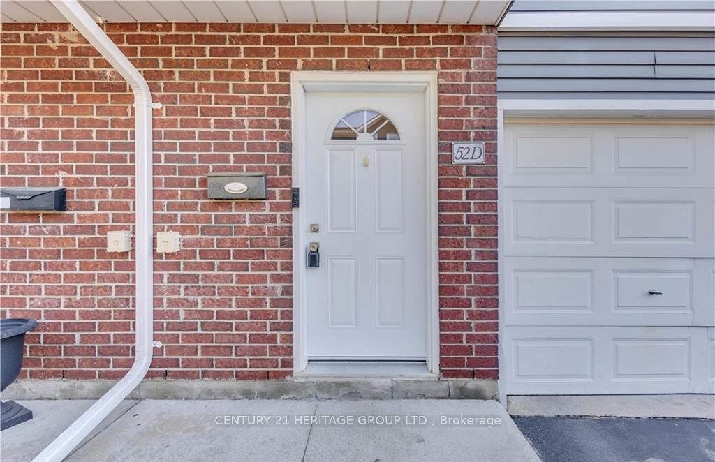 52 Harris Avenue D