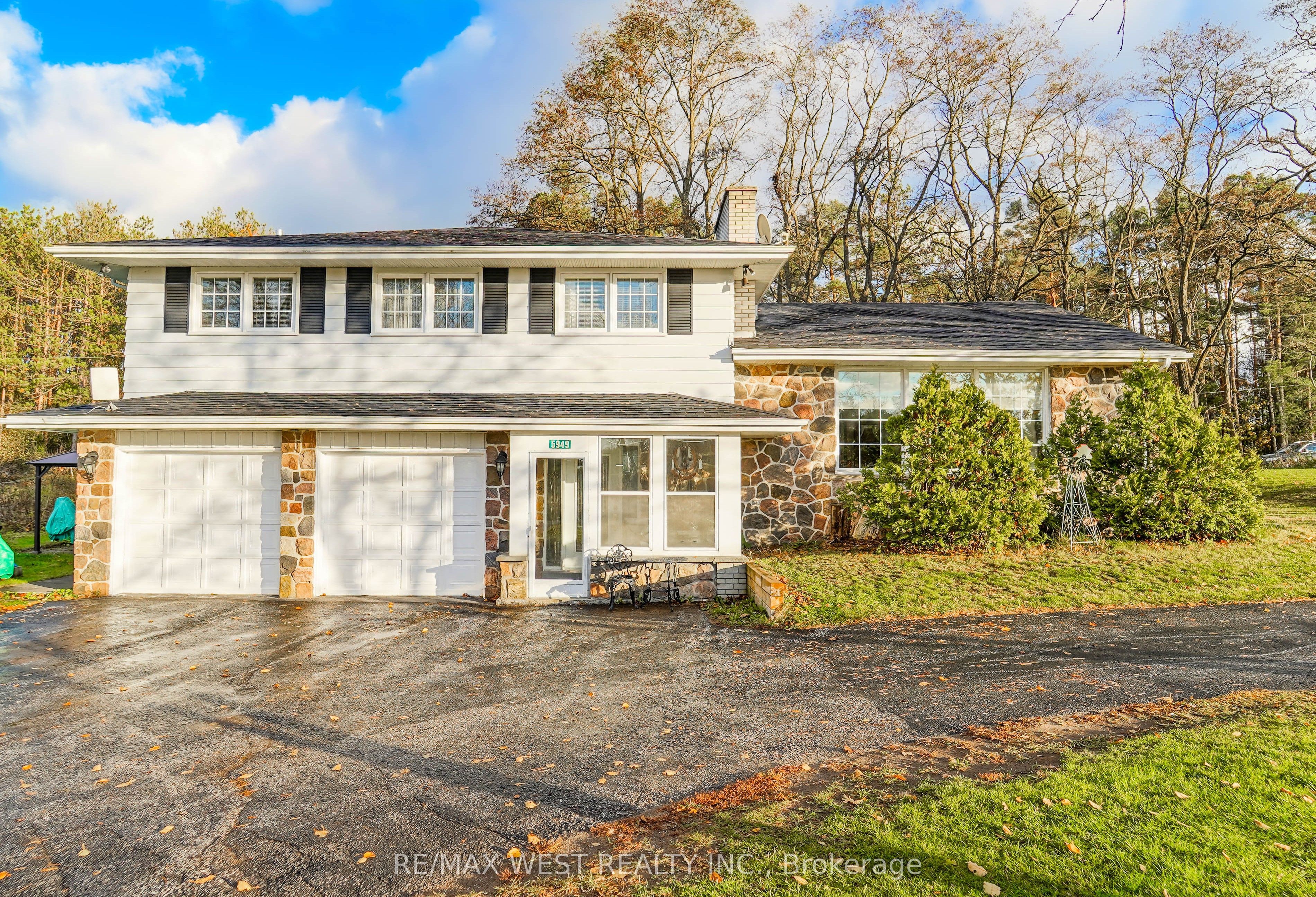5949 Concession 6 Road