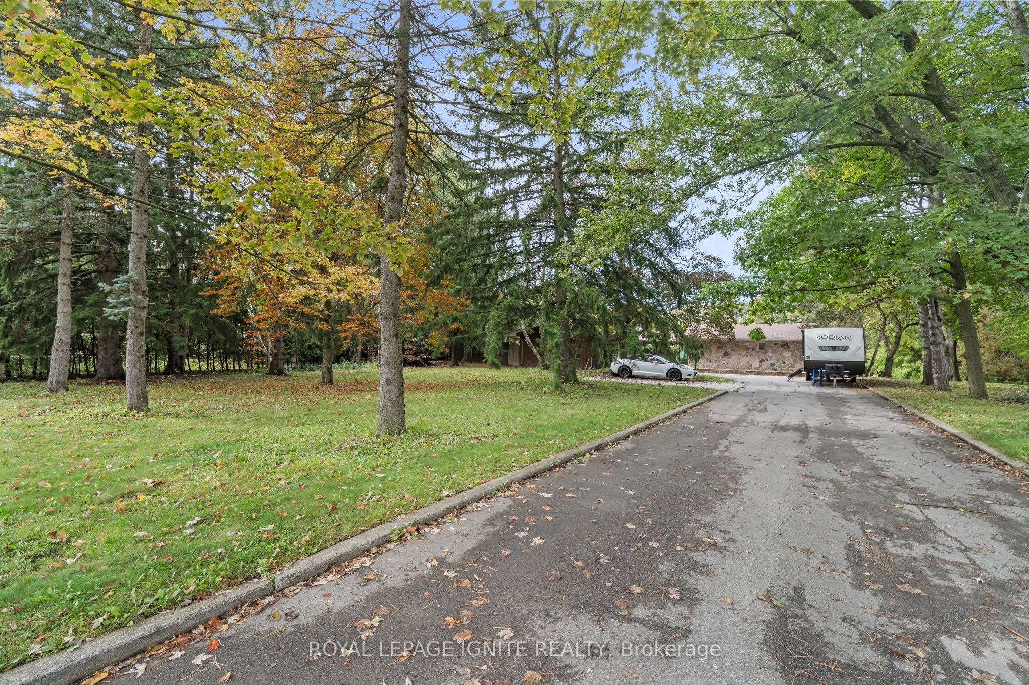 8 Ridgevale Drive
