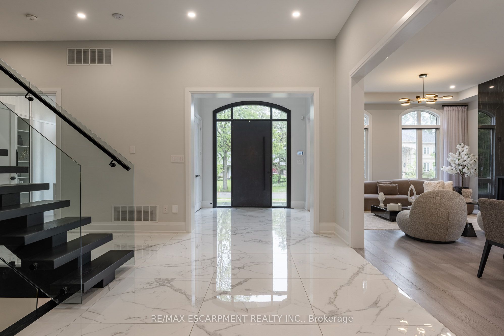 2110 Stonehouse Crescent