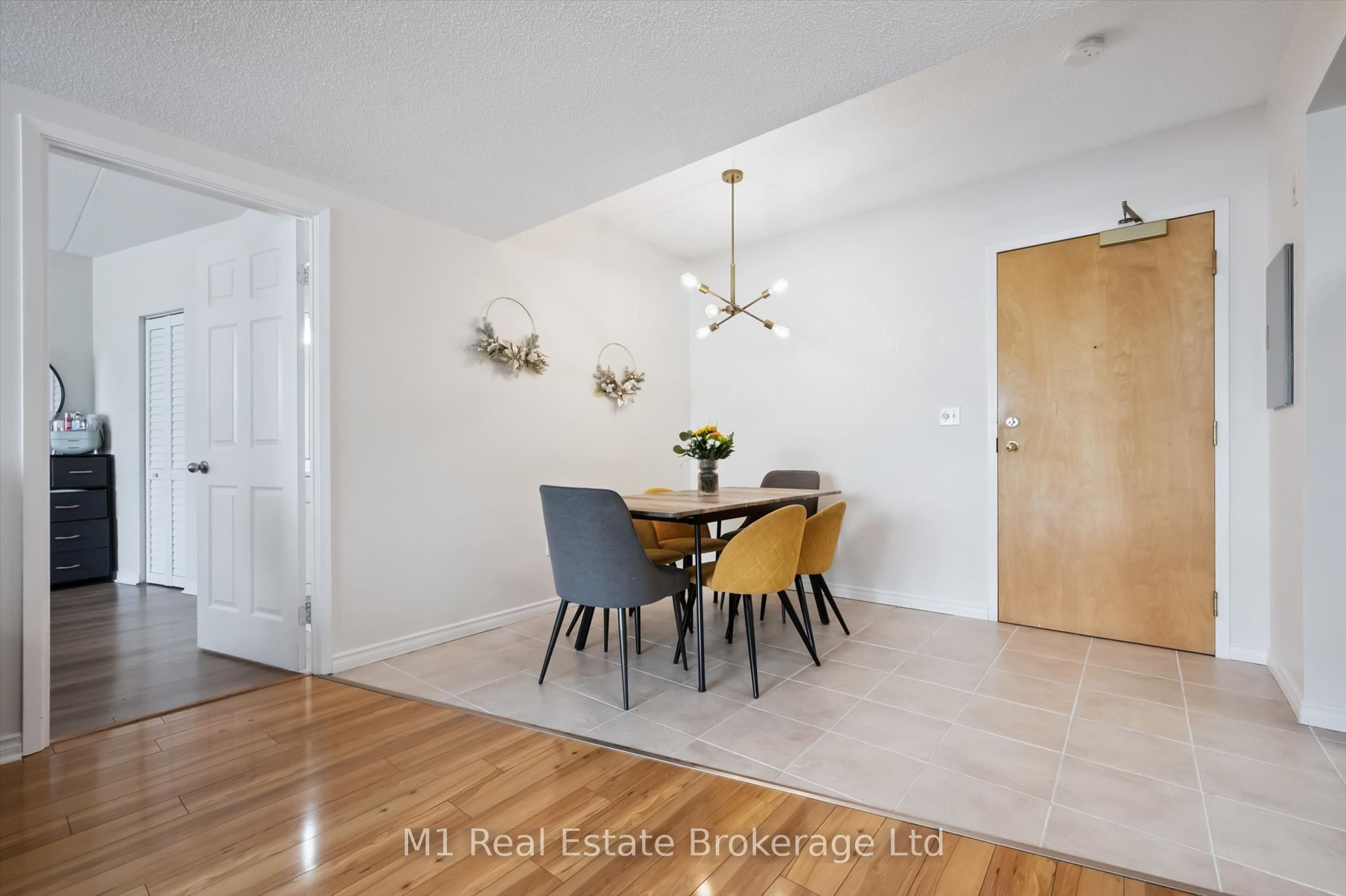 105 Bagot Street 208
