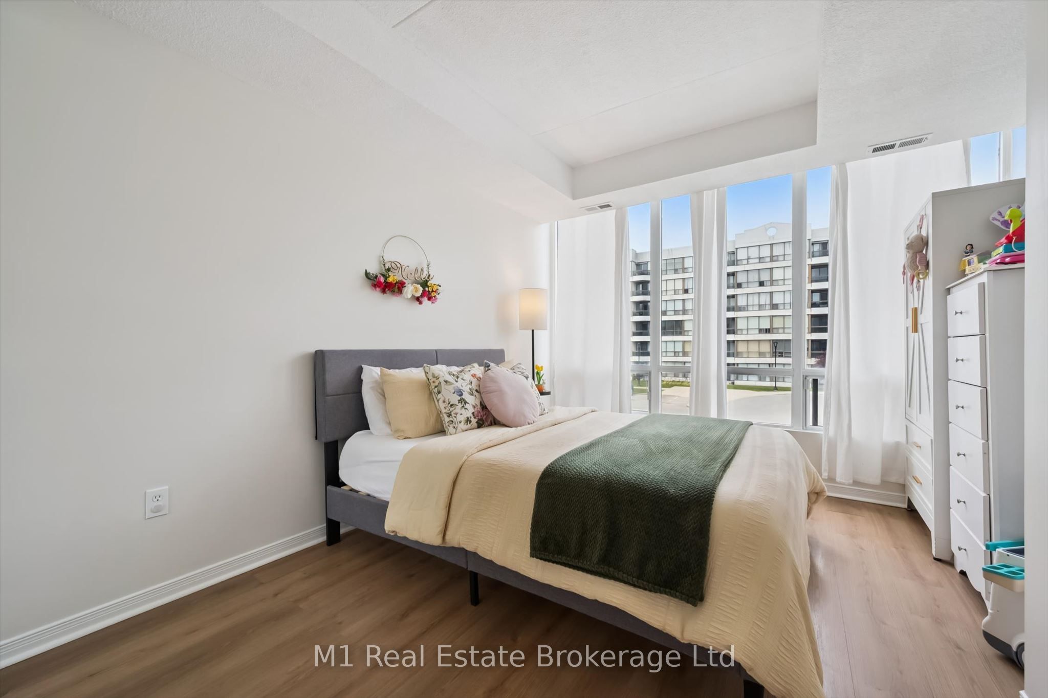 105 Bagot Street 208