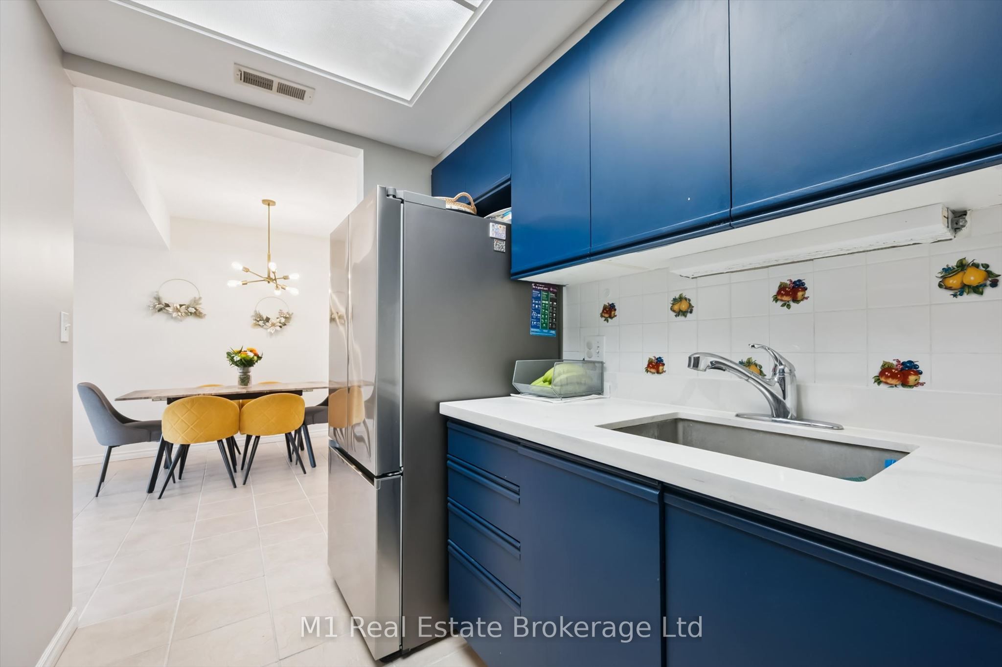 105 Bagot Street 208