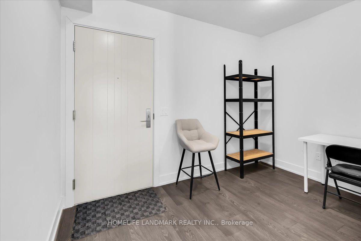 2550 Simcoe Street N 2011