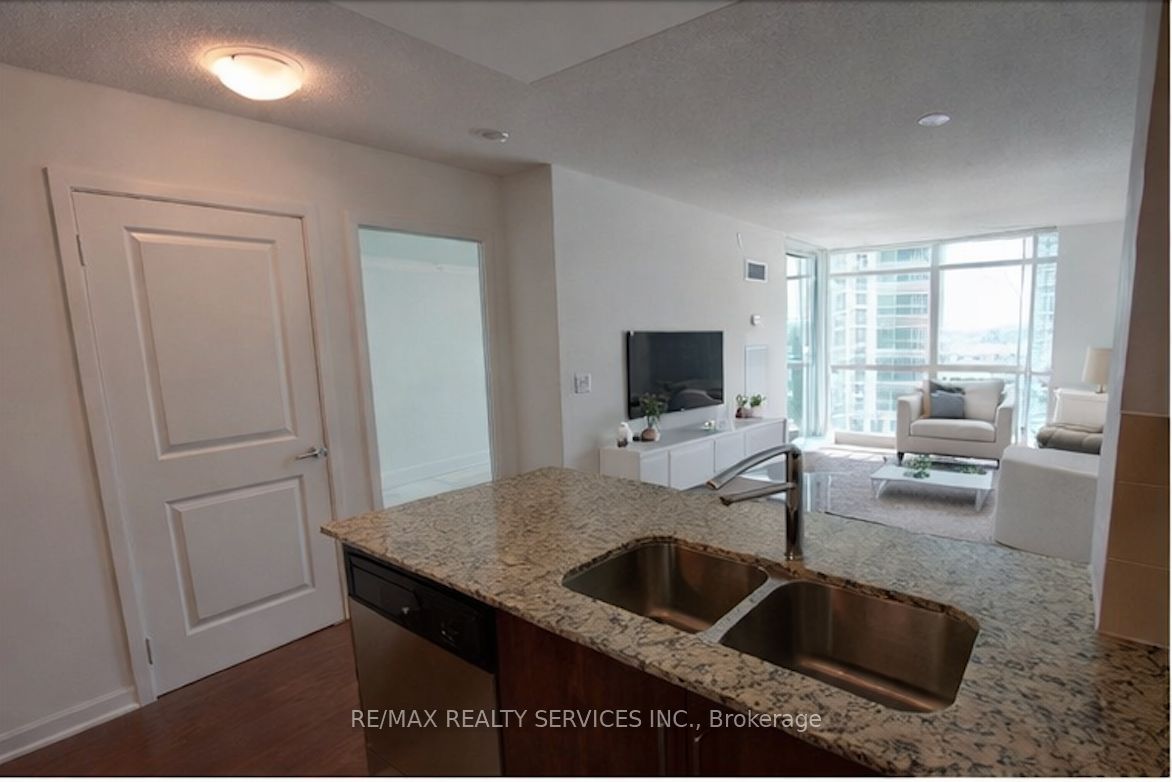 205 Sherway Gardens Road 811