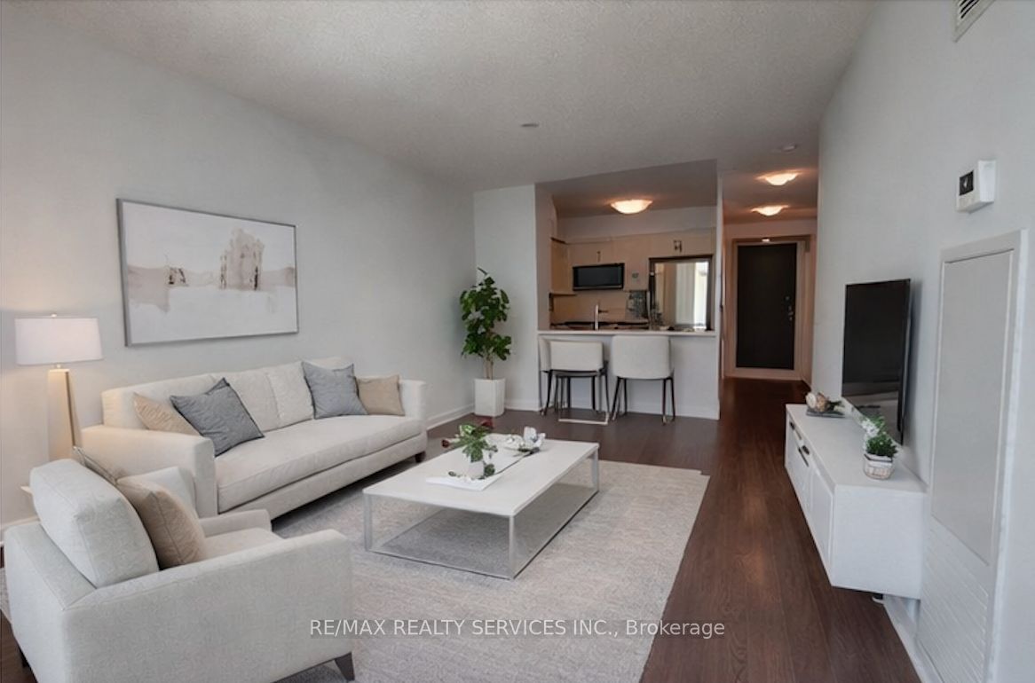 205 Sherway Gardens Road 811