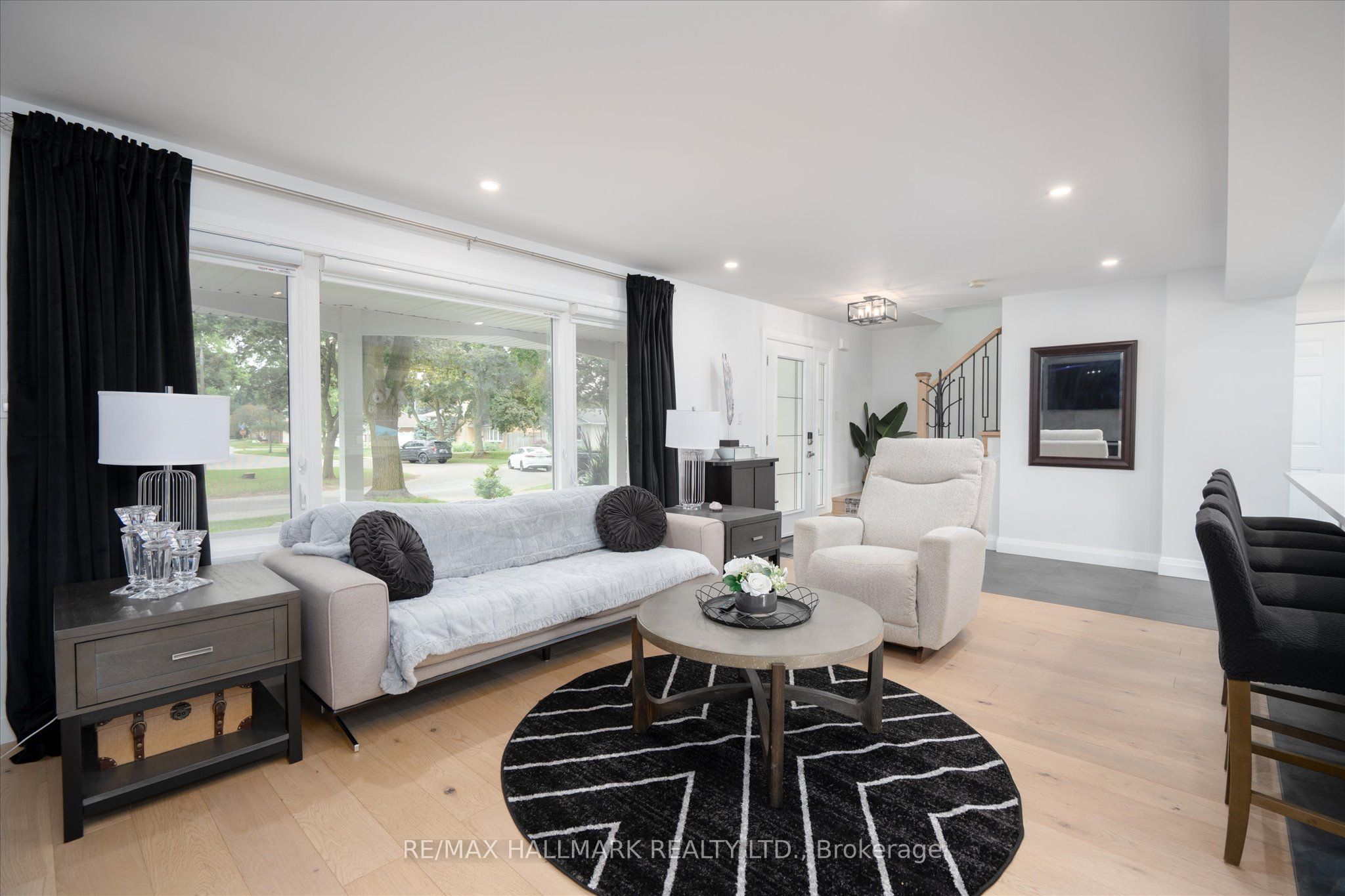 119 Charlotte Place