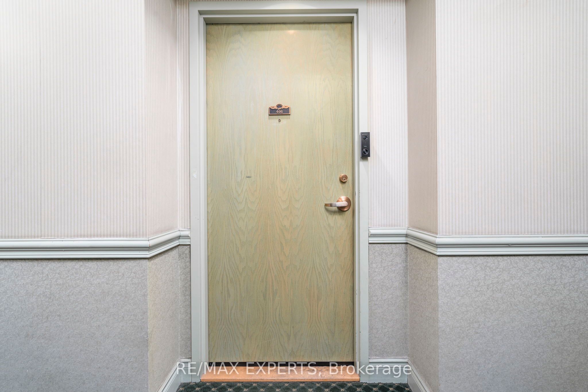 10 Dayspring Circle 406