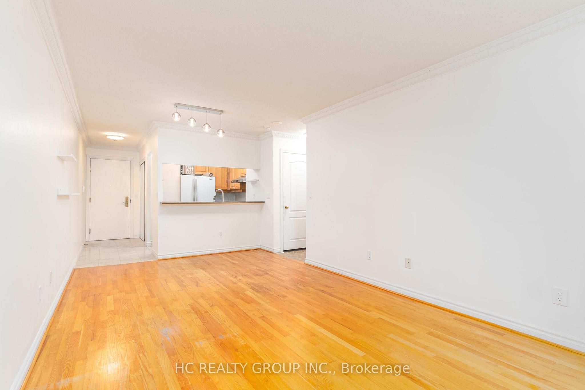 18 Sommerset Way 1008