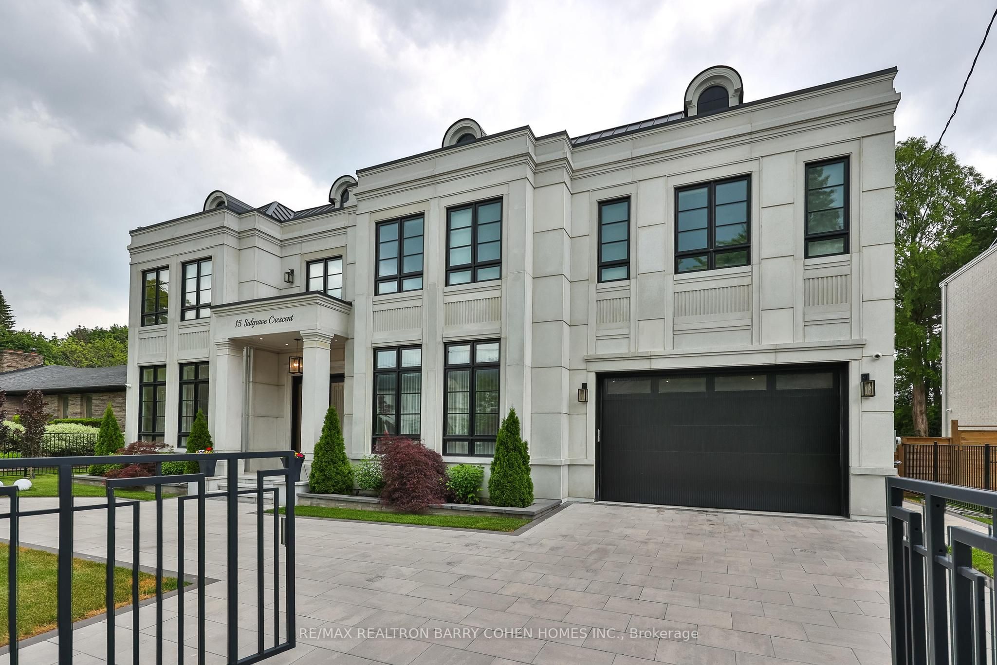 15 Sulgrave Crescent