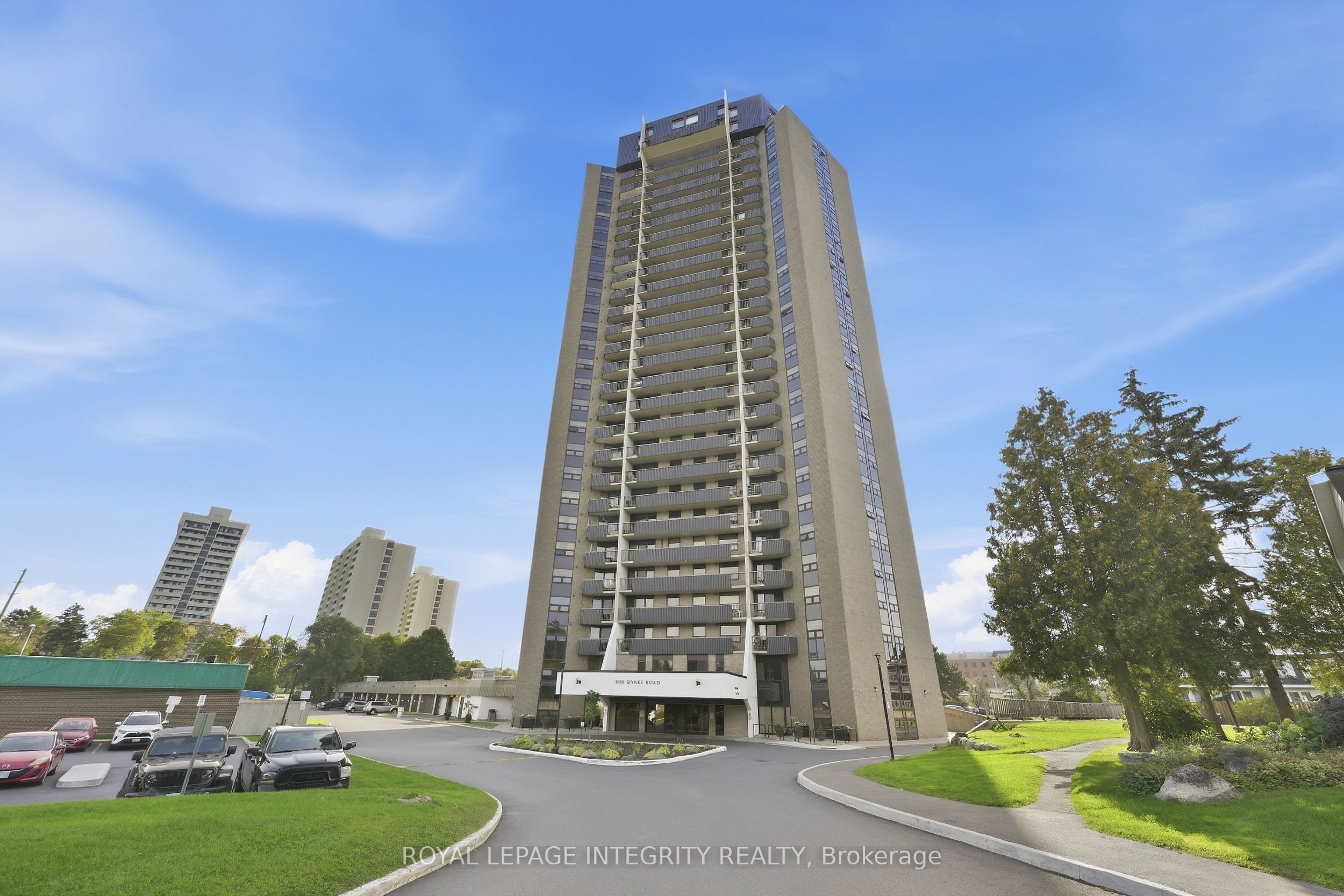 900 Dynes Road 806