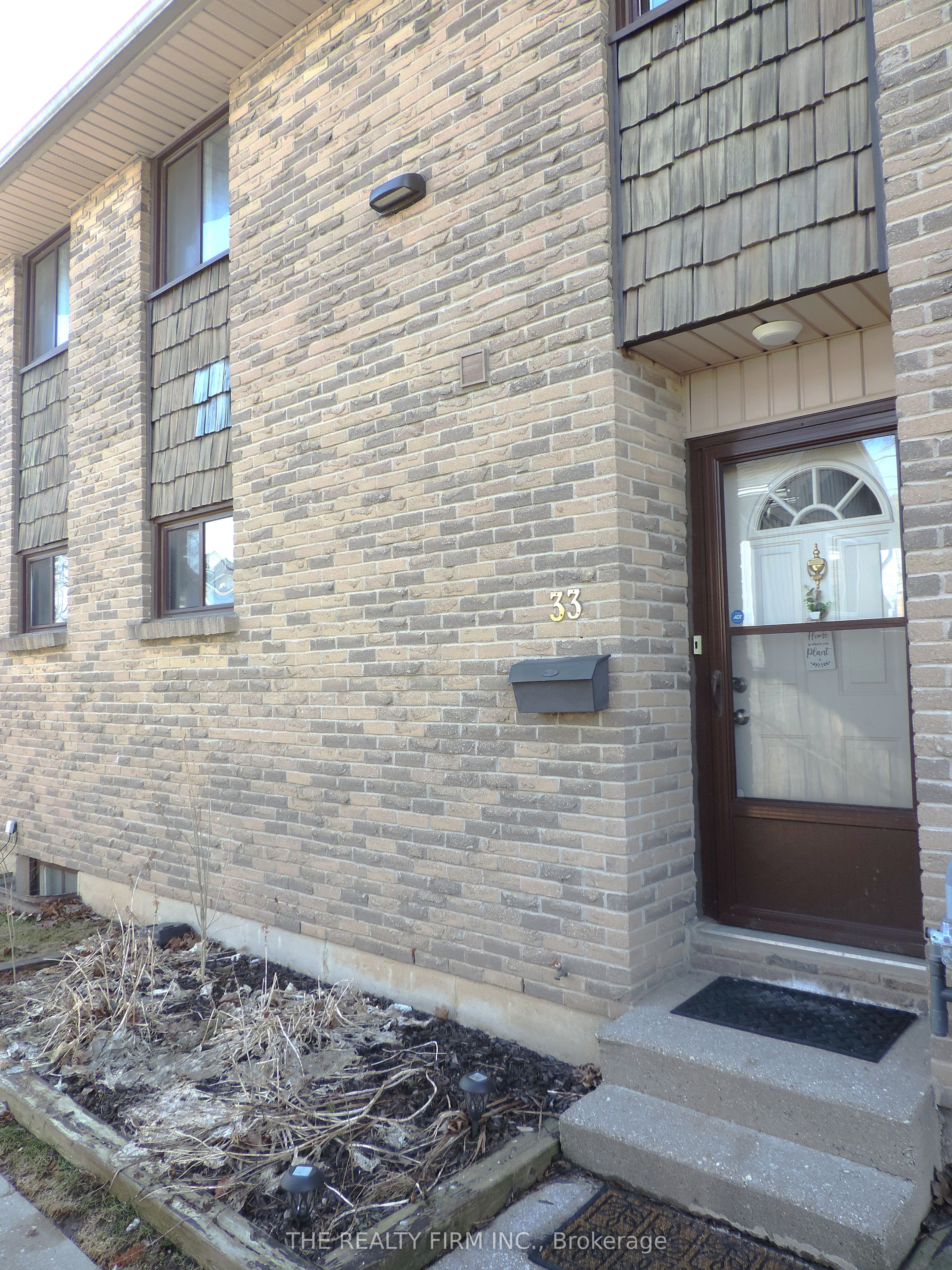 474 Southdale Road E 33