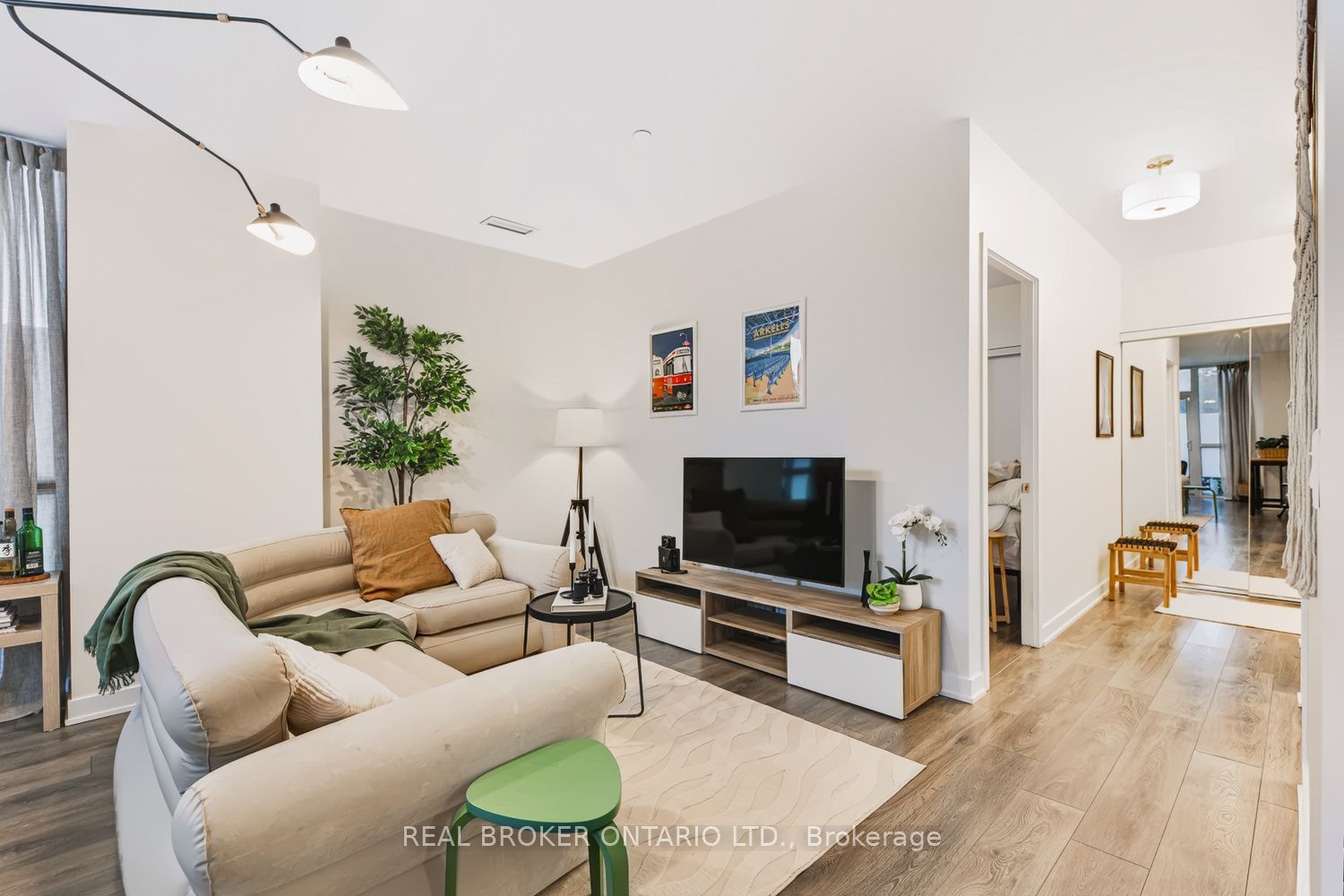 4633 Glen Erin Drive 108