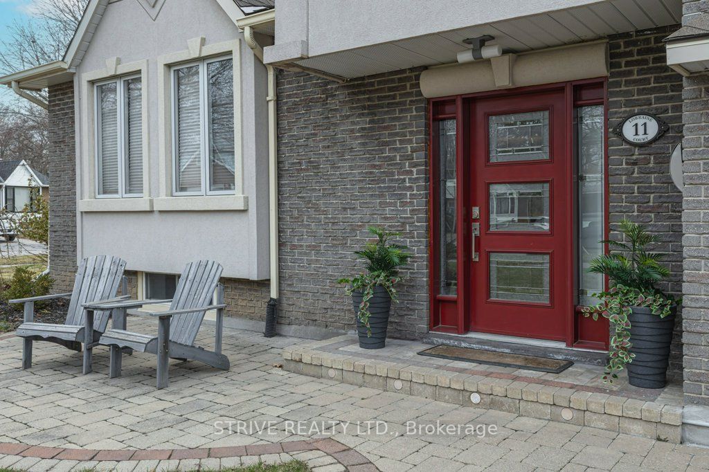 11 Lorraine Court