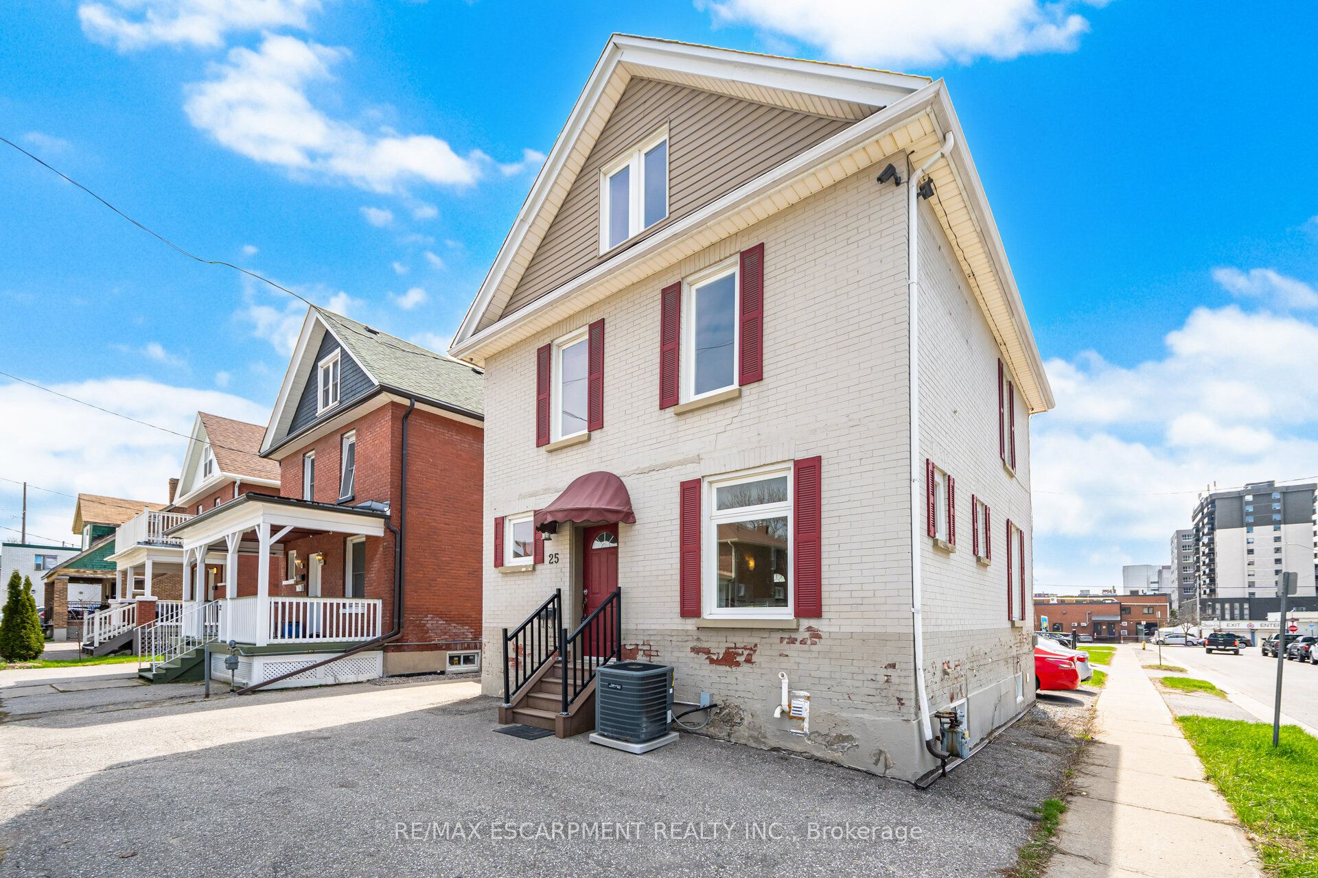 25 Colborne Street W