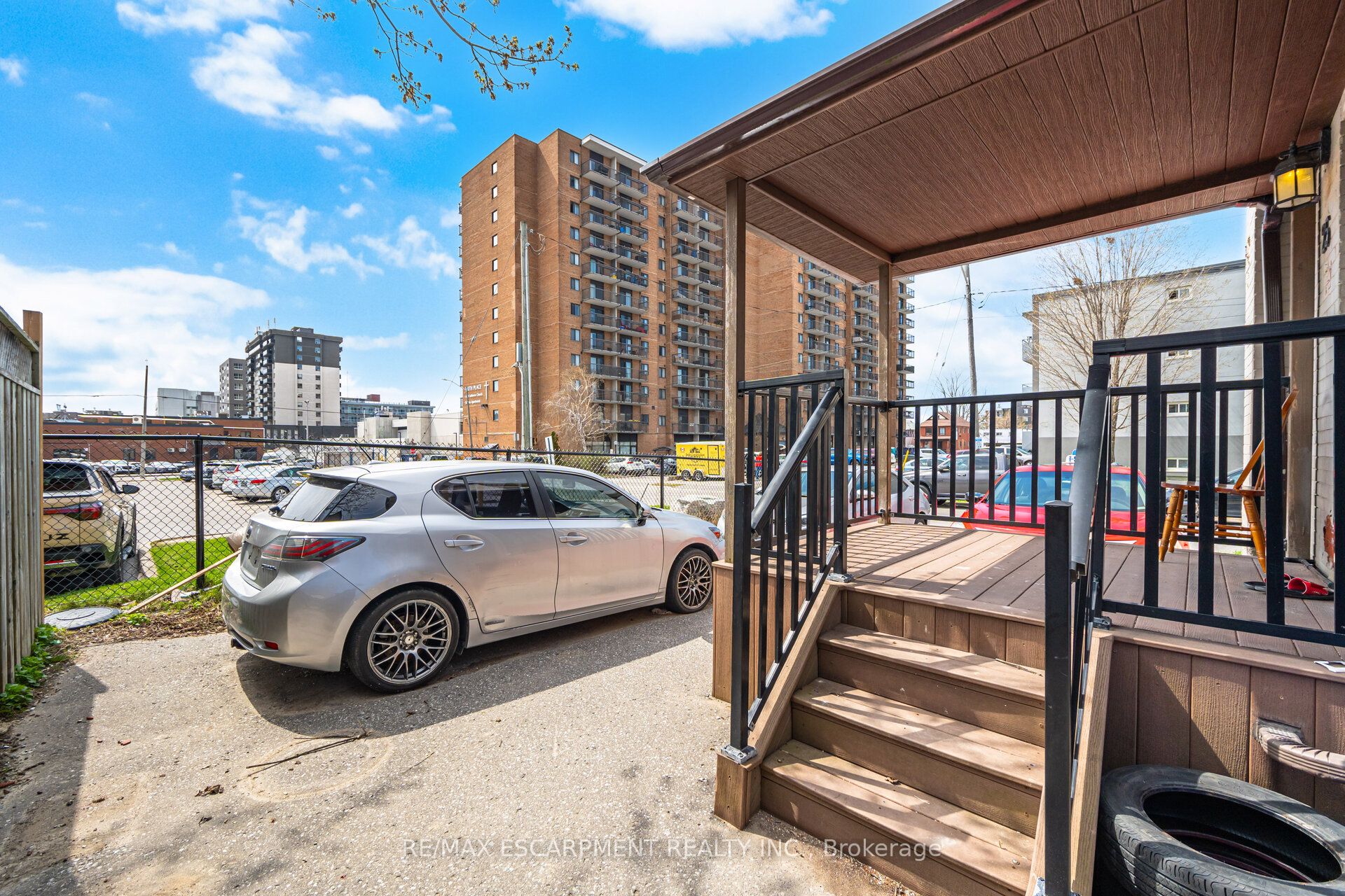 25 Colborne Street W