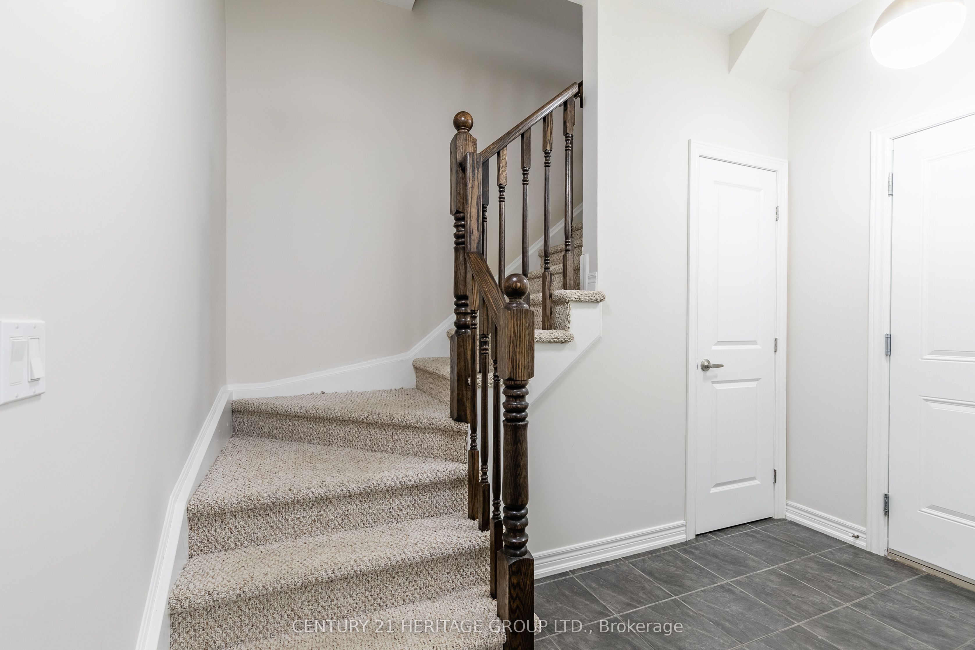 38 Southshore Crescent