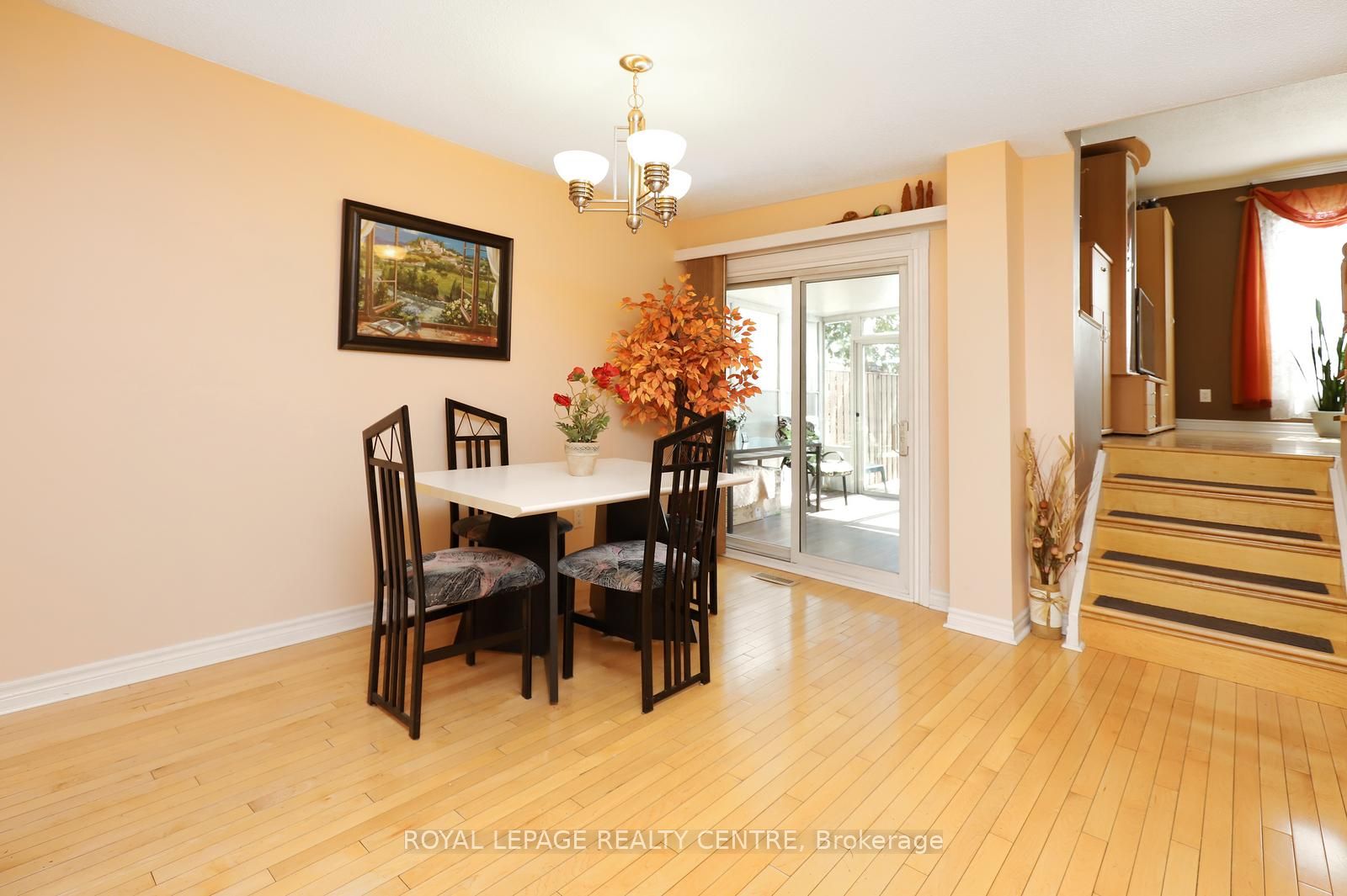 606 Hartfordshire Lane