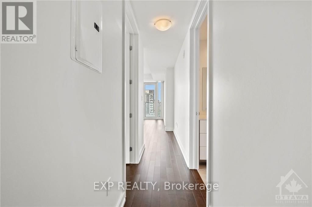 111 Champagne Avenue S 1107