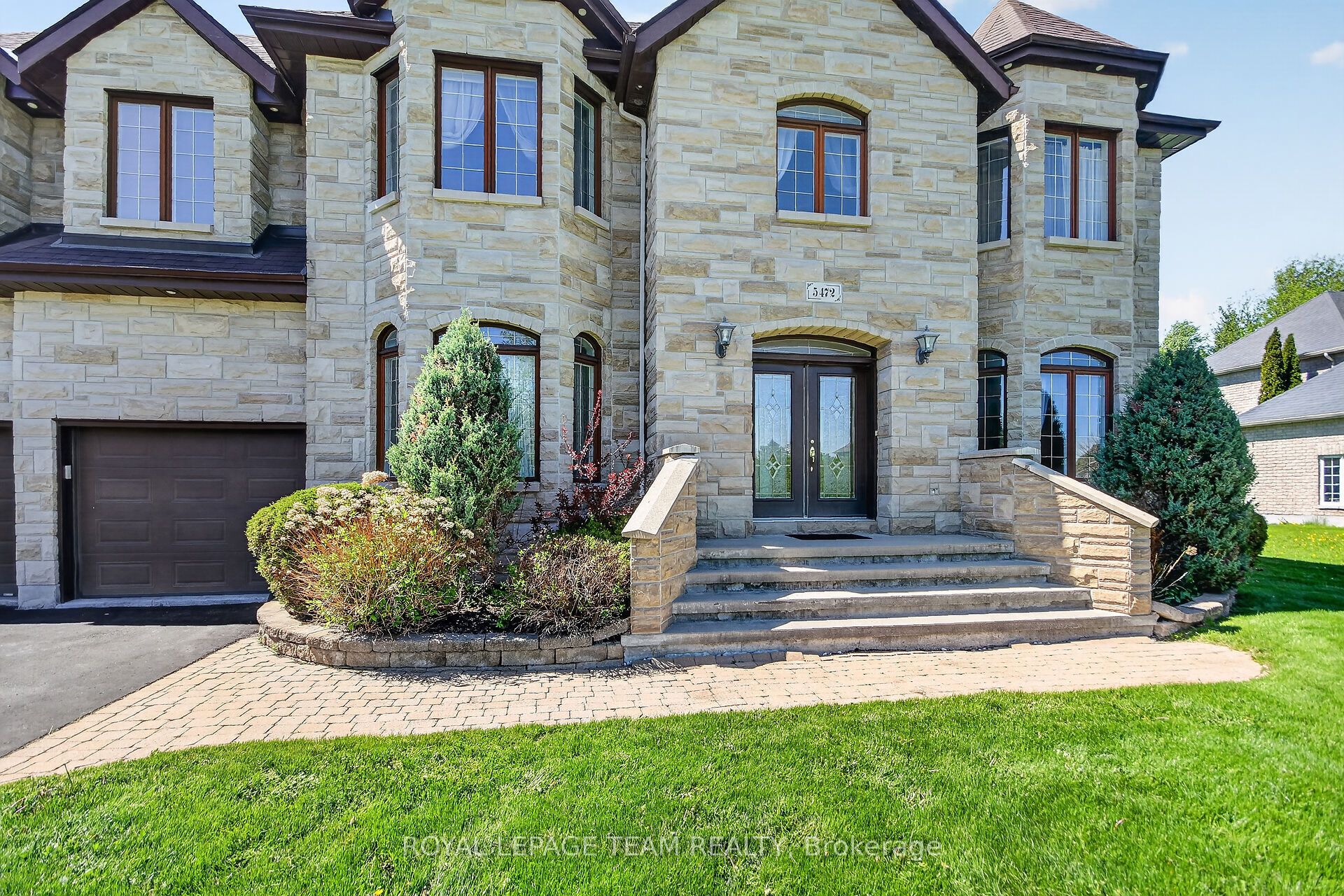 5472 Wicklow Drive