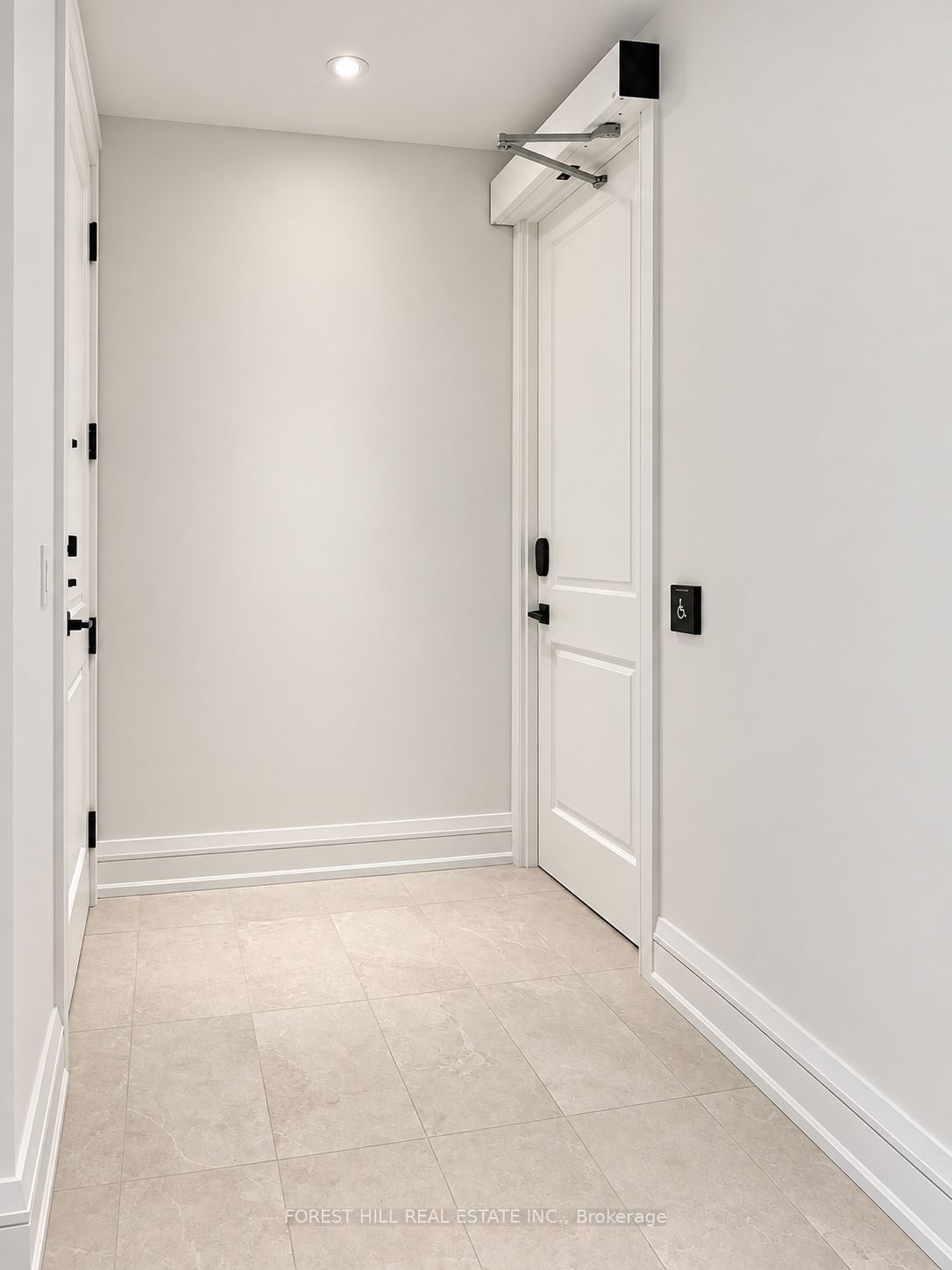 2010 Bathurst Street 3B