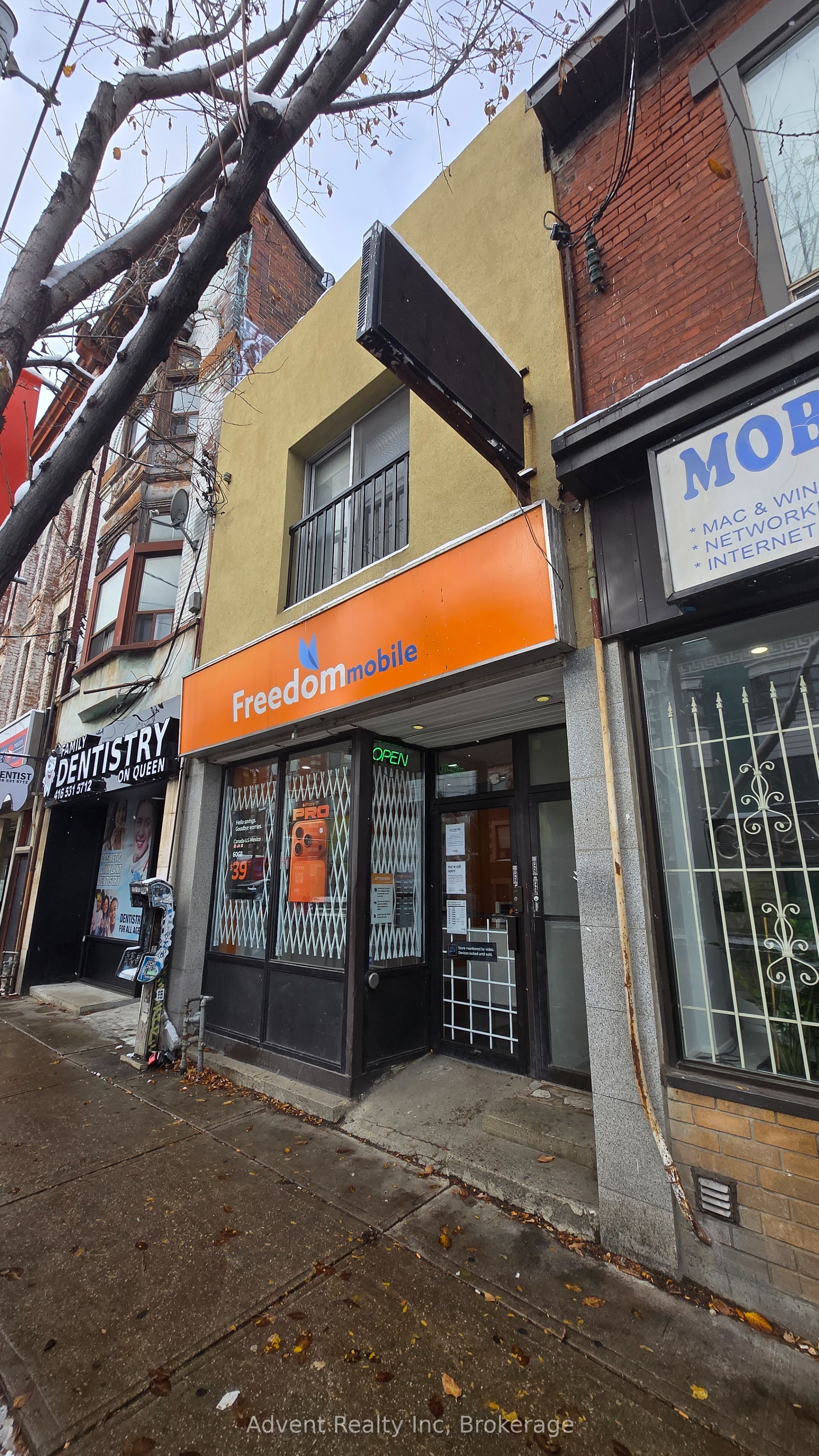 1454 Queen Street W