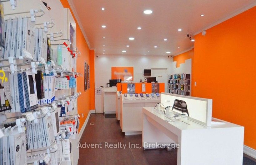 1454 Queen Street W